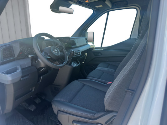 NISSAN Interstar Acenta L3H1-image-5