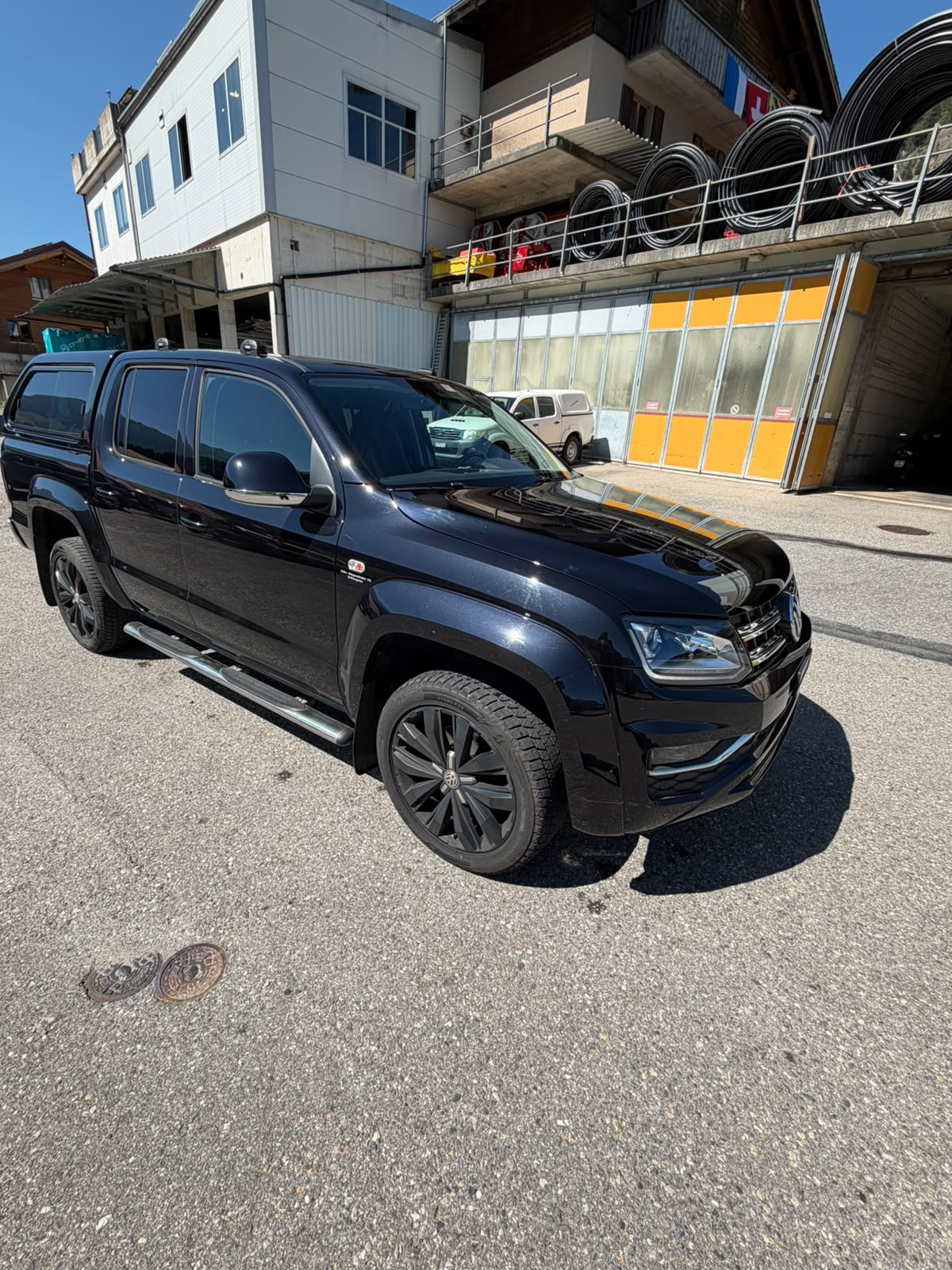 VW AMAROK-image-2