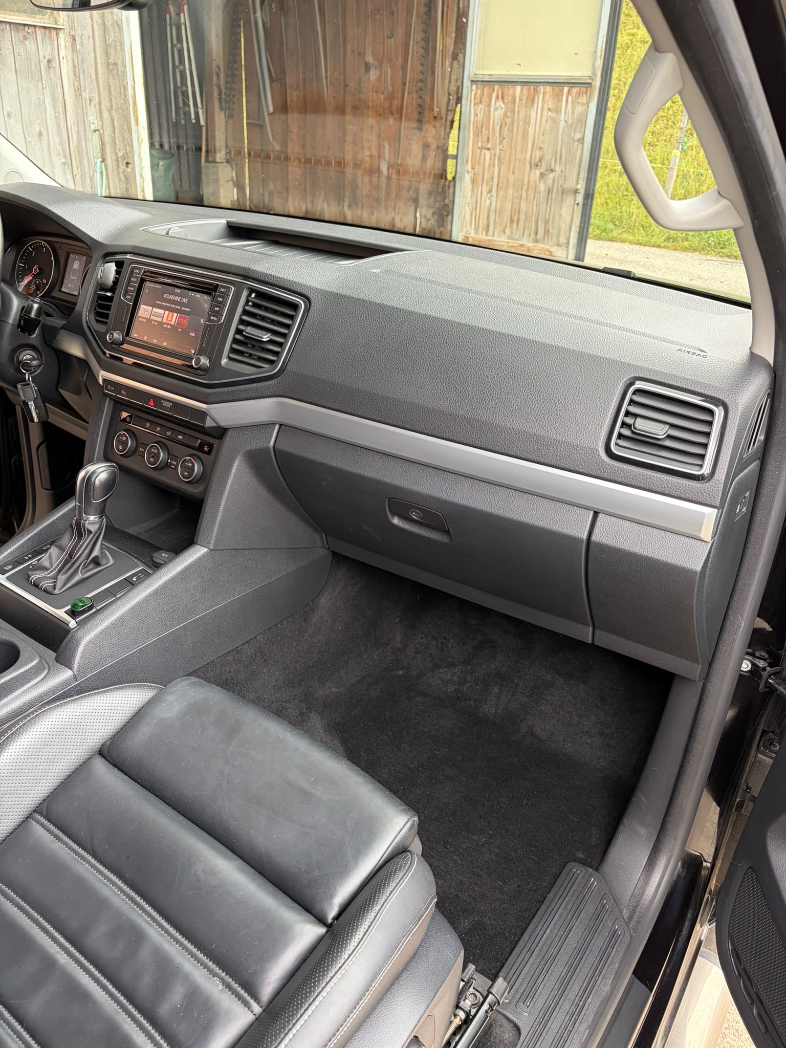 VW AMAROK-image-12