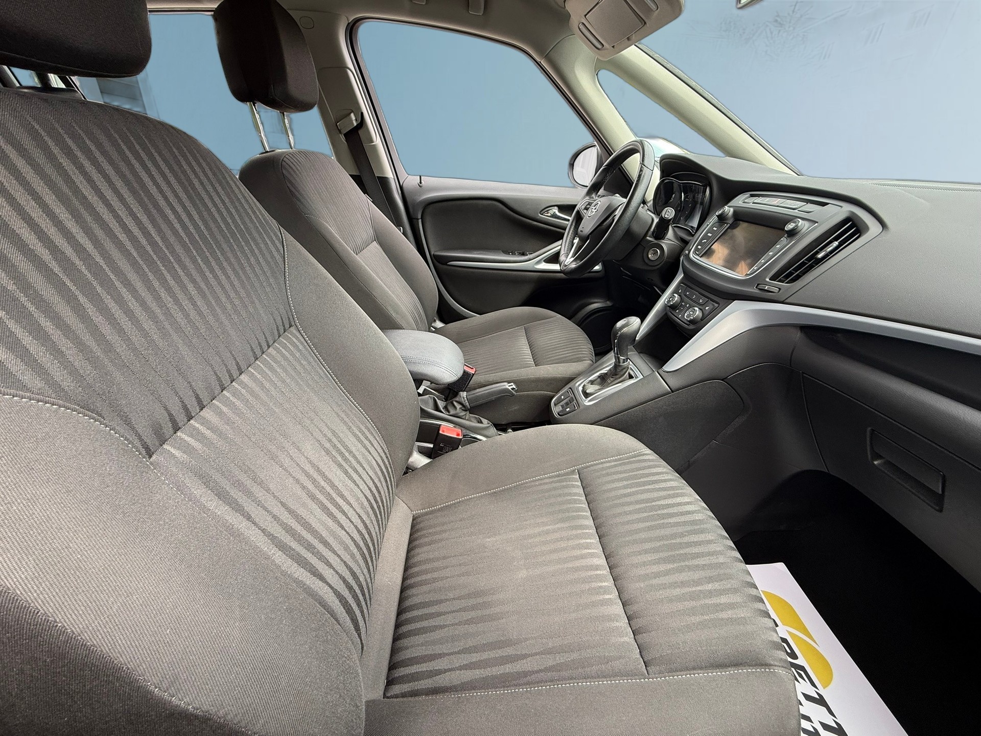OPEL Zafira 1.4i 16V Turbo Enjoy Automatic-image-13