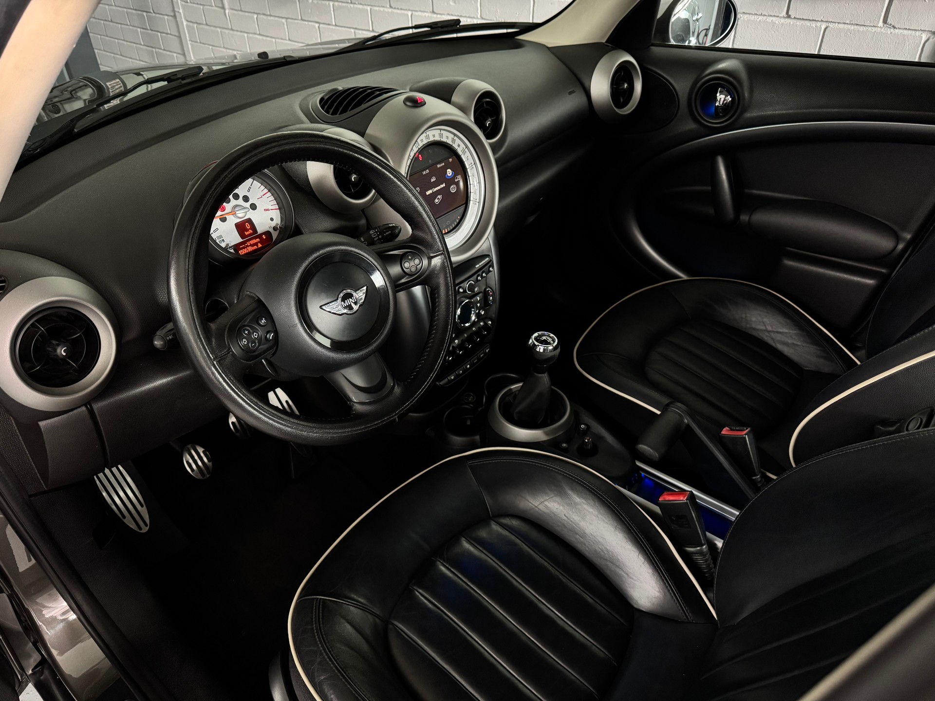 MINI Countryman Cooper S ALL4-image-4
