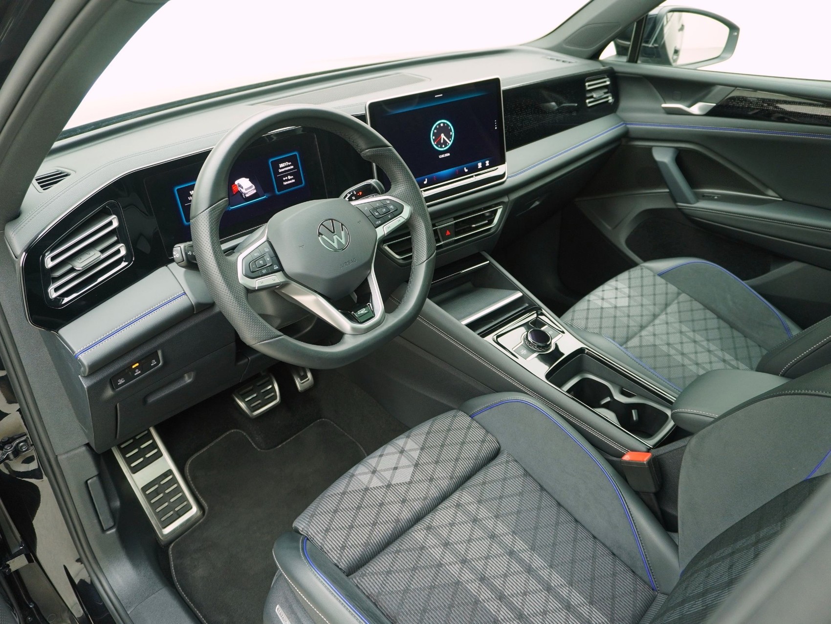 VW Tiguan 2.0 TSI DSG R-Line 4Motion-image-9
