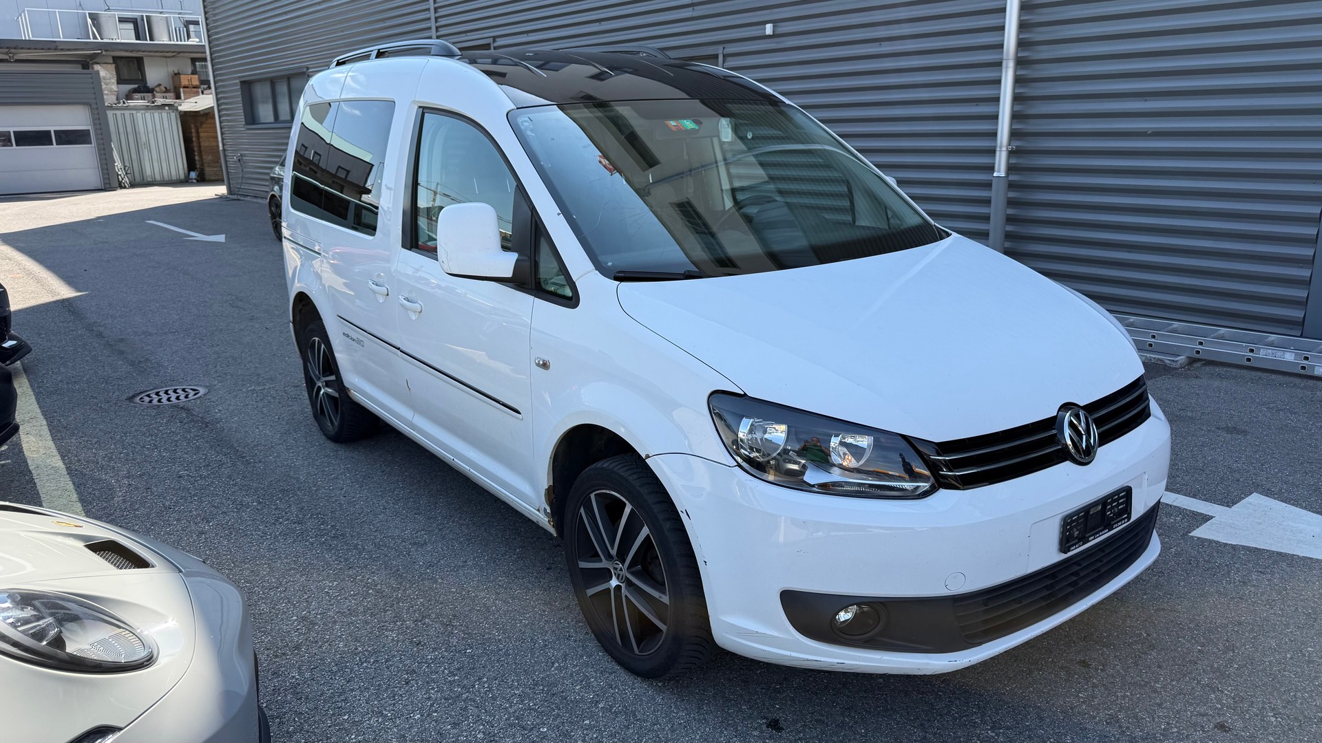 VW Caddy 2.0 TDI 4Motion Comfortline-image-1