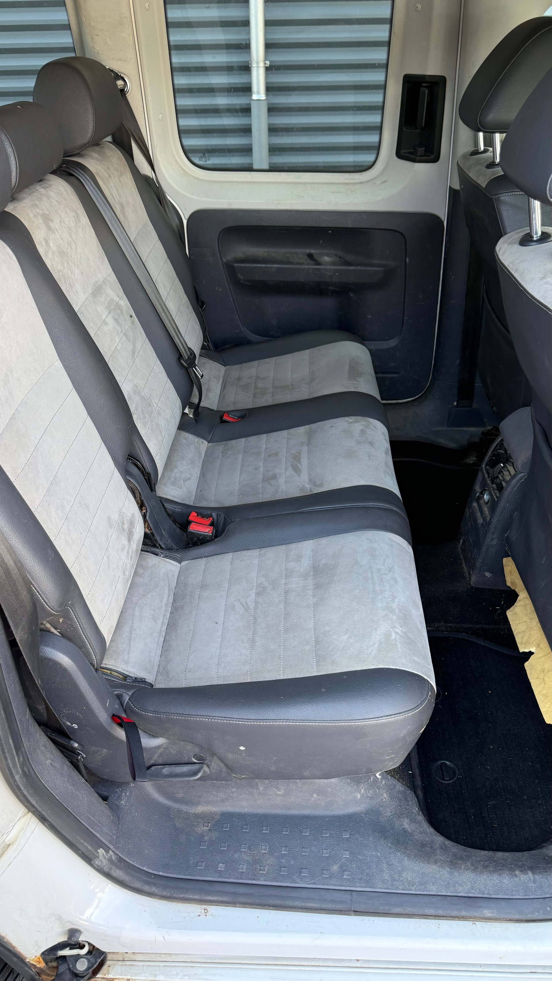 VW Caddy 2.0 TDI 4Motion Comfortline-image-7
