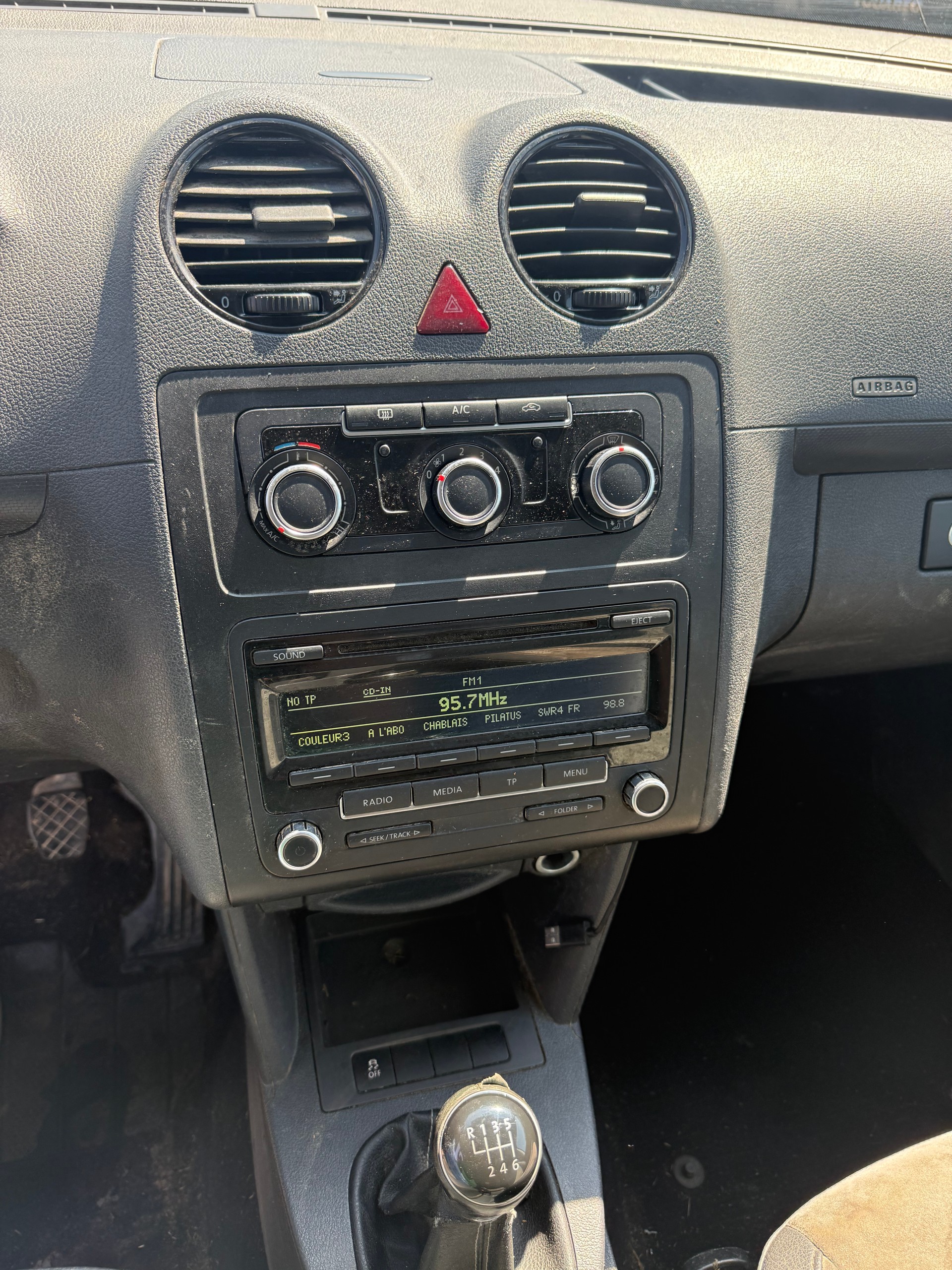 VW Caddy 2.0 TDI 4Motion Comfortline-image-9