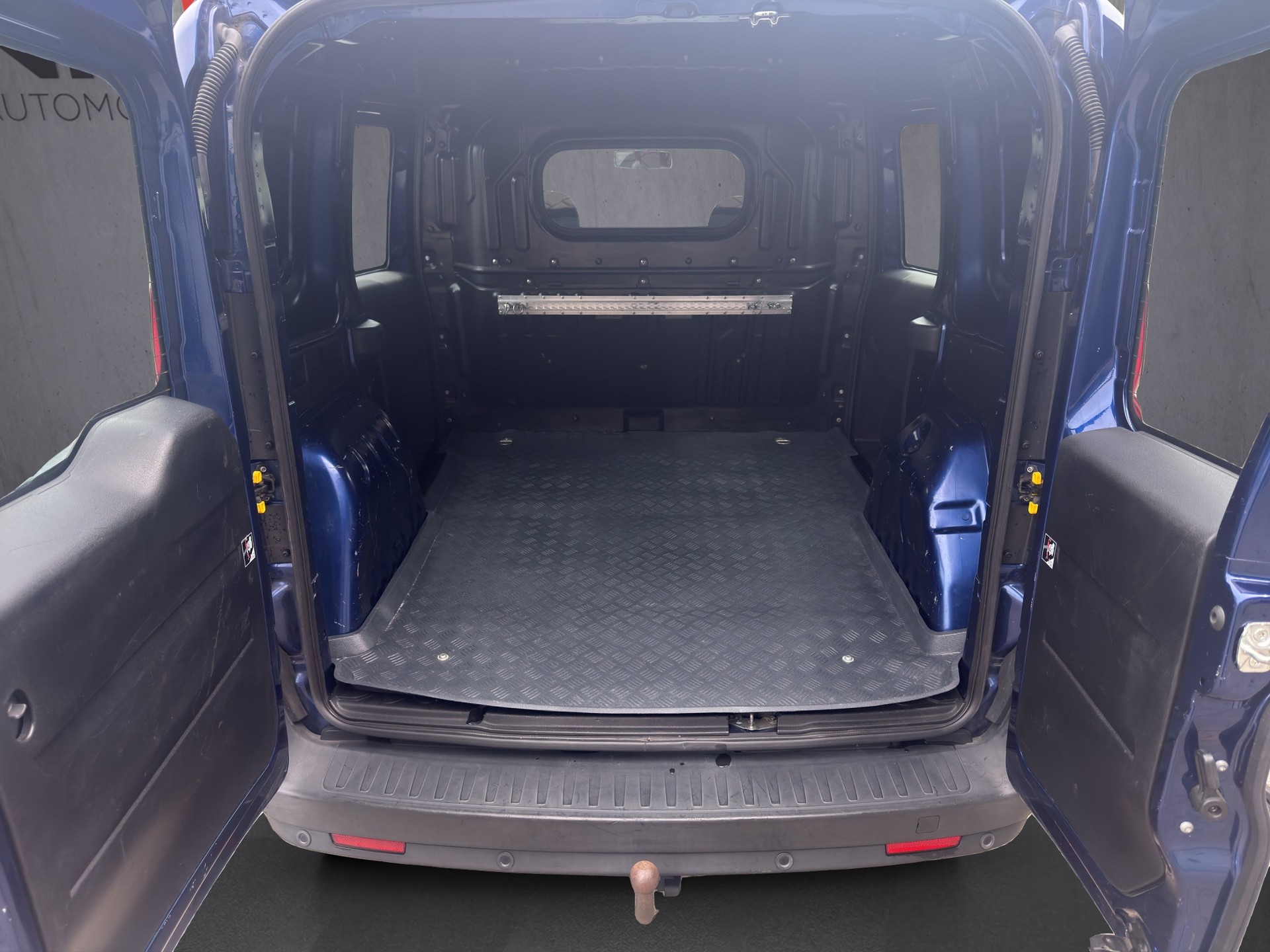 OPEL Combo 2.0 CDTI 2.0-image-13