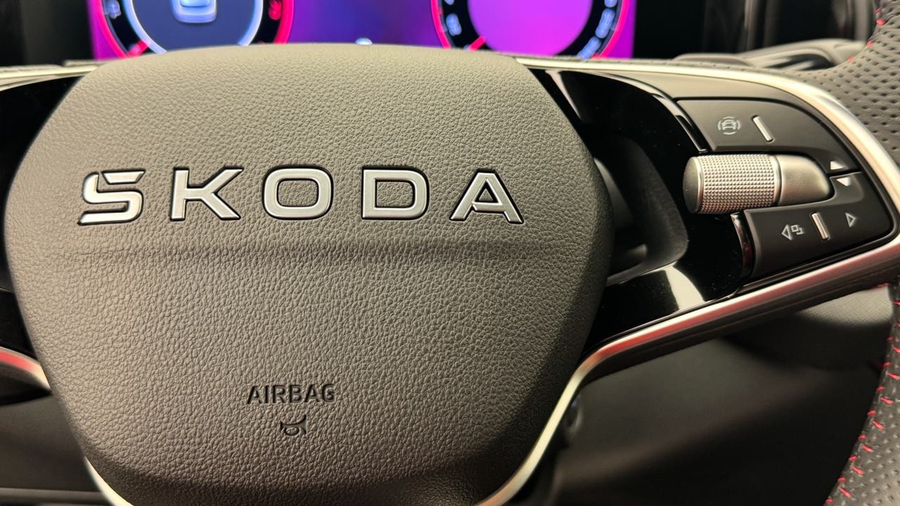 SKODA Kodiaq 2.0 TSI RS 4x4-image-9