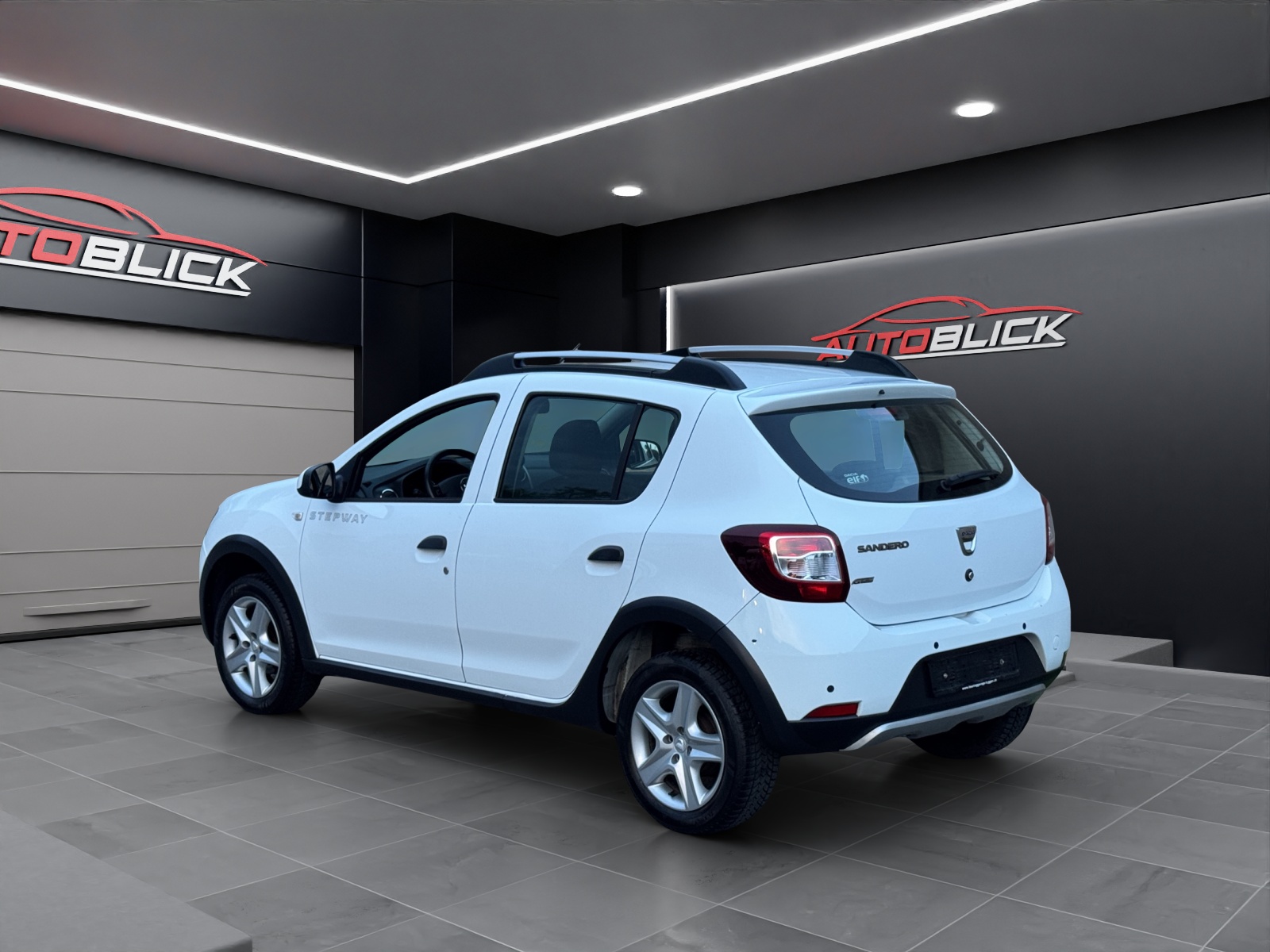 DACIA Sandero Tce 90 Stepway Lauréate * Frisch ab MFK & * Frisch ab Service .-showroom-element-1