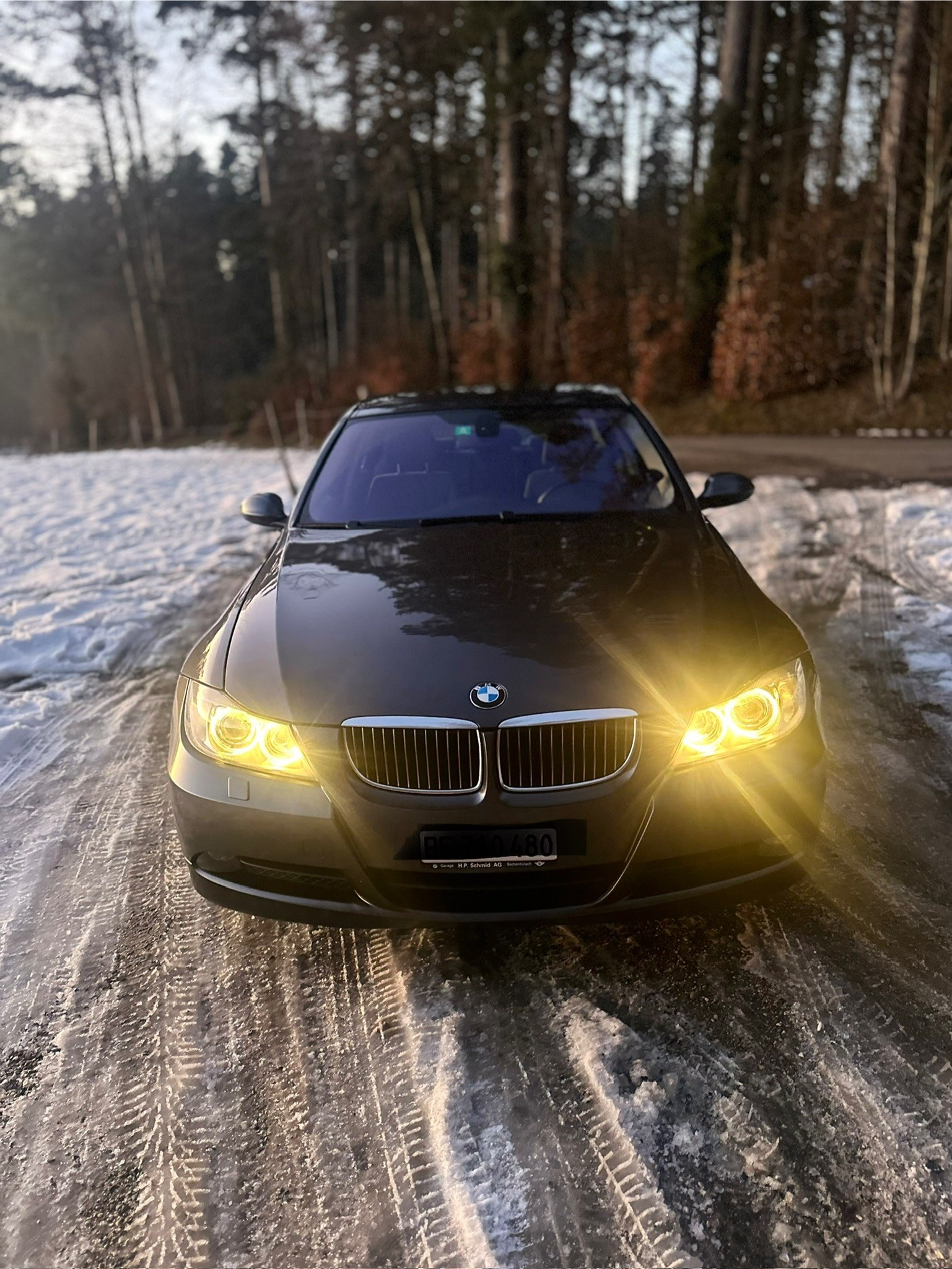 BMW 325xi-image-0