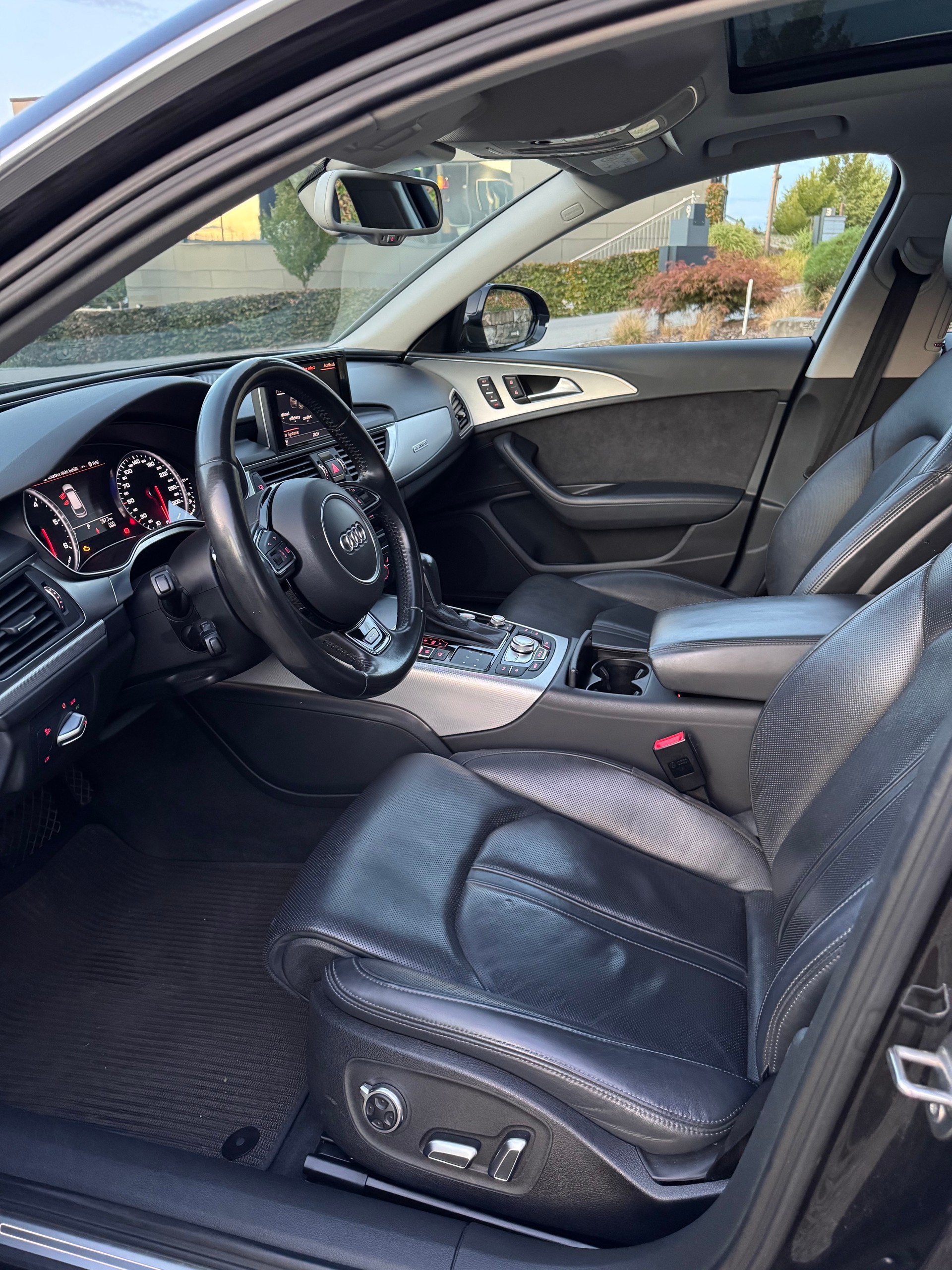 AUDI A6 allroad 3.0 TDI V6 quattro S-tronic-image-7