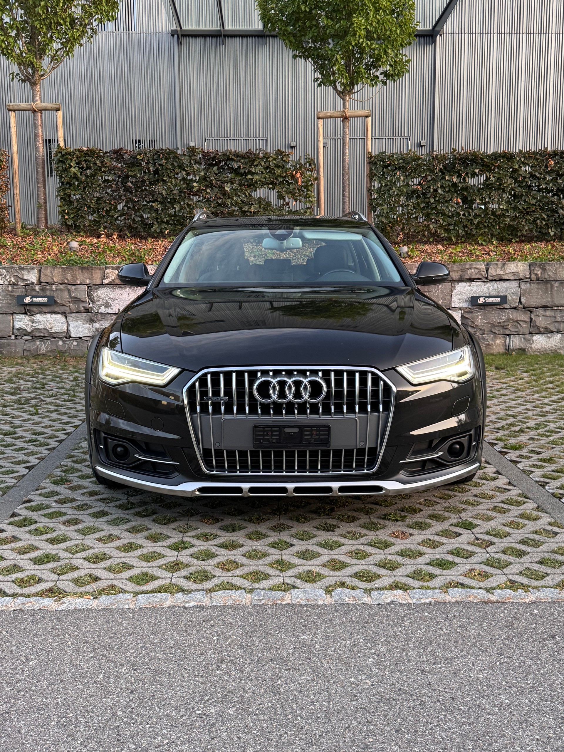 AUDI A6 allroad 3.0 TDI V6 quattro S-tronic-image-2