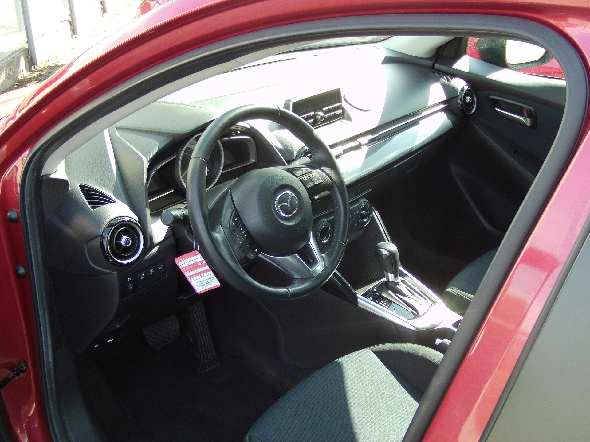 MAZDA 2 1.5i 16V Skyactiv-G Ambition Drive-image-8