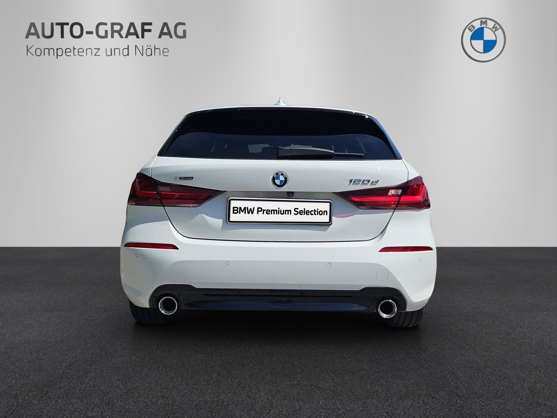 BMW 120d xDrive Steptronic Sport Line-showroom-element-3