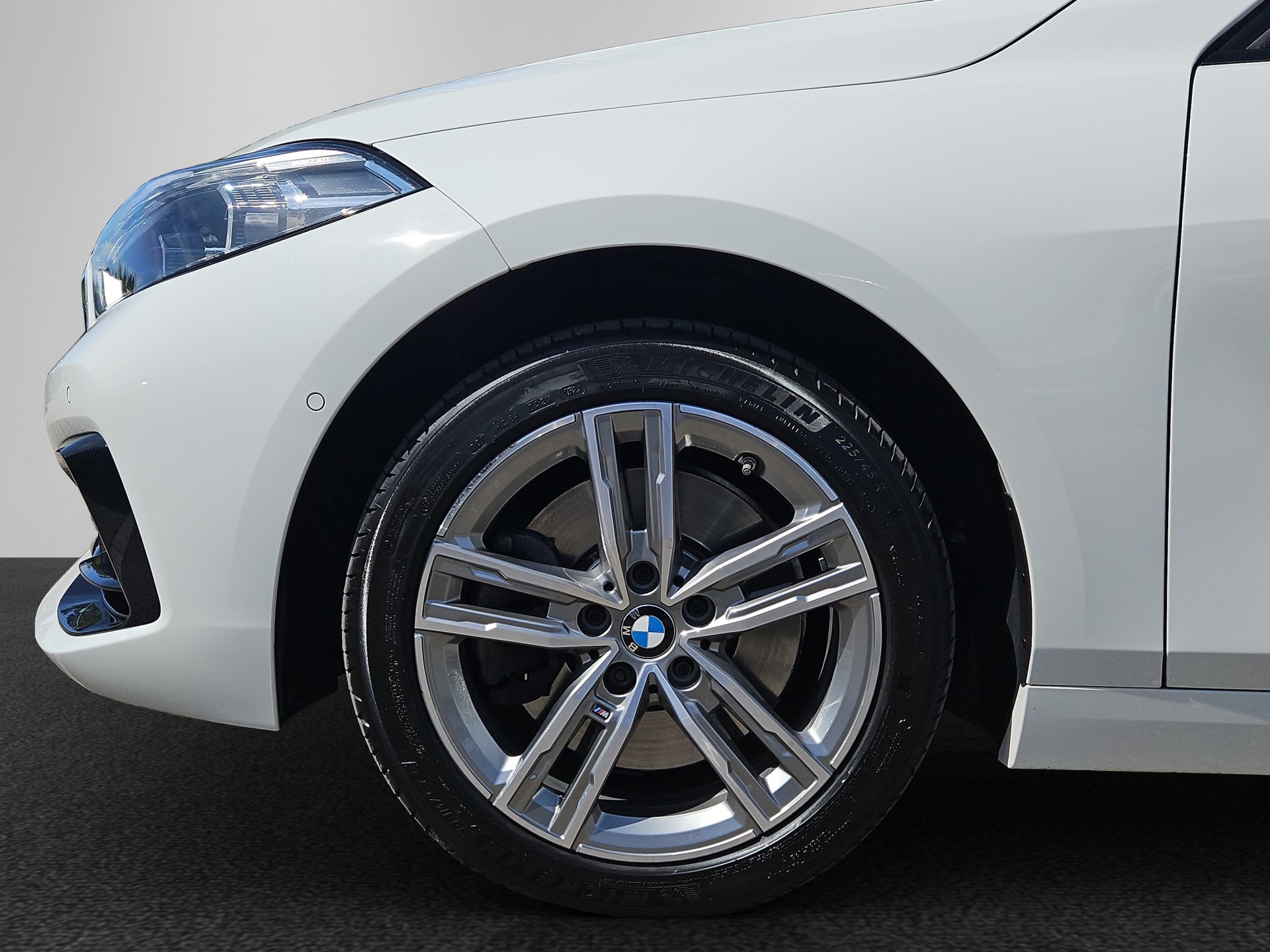 BMW 120d xDrive Steptronic Sport Line-image-8