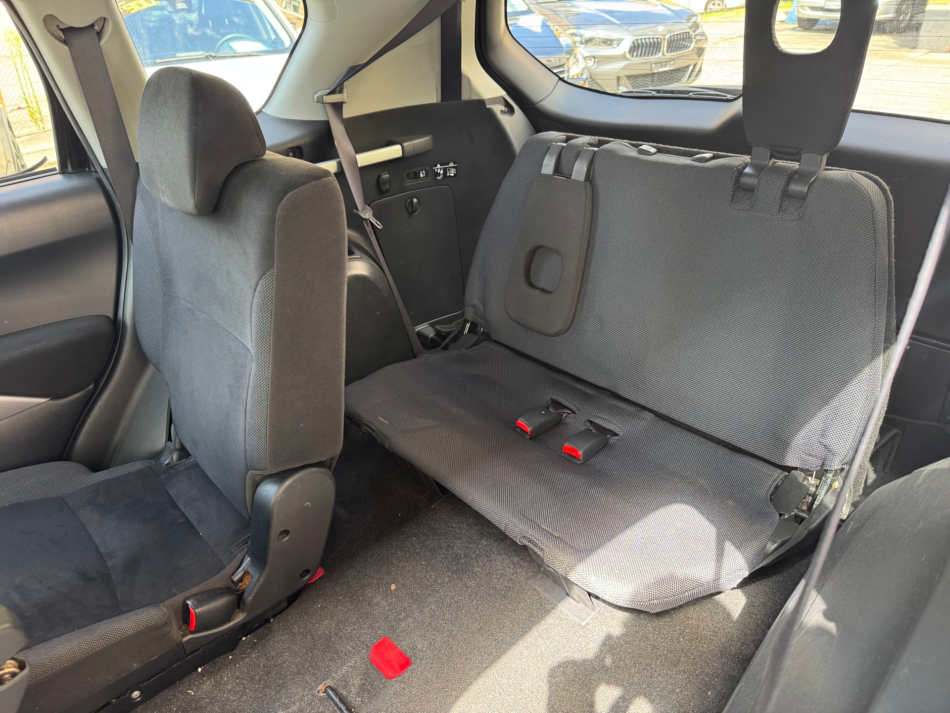 MITSUBISHI Outlander 2.0 DID Intense 4WD-image-6