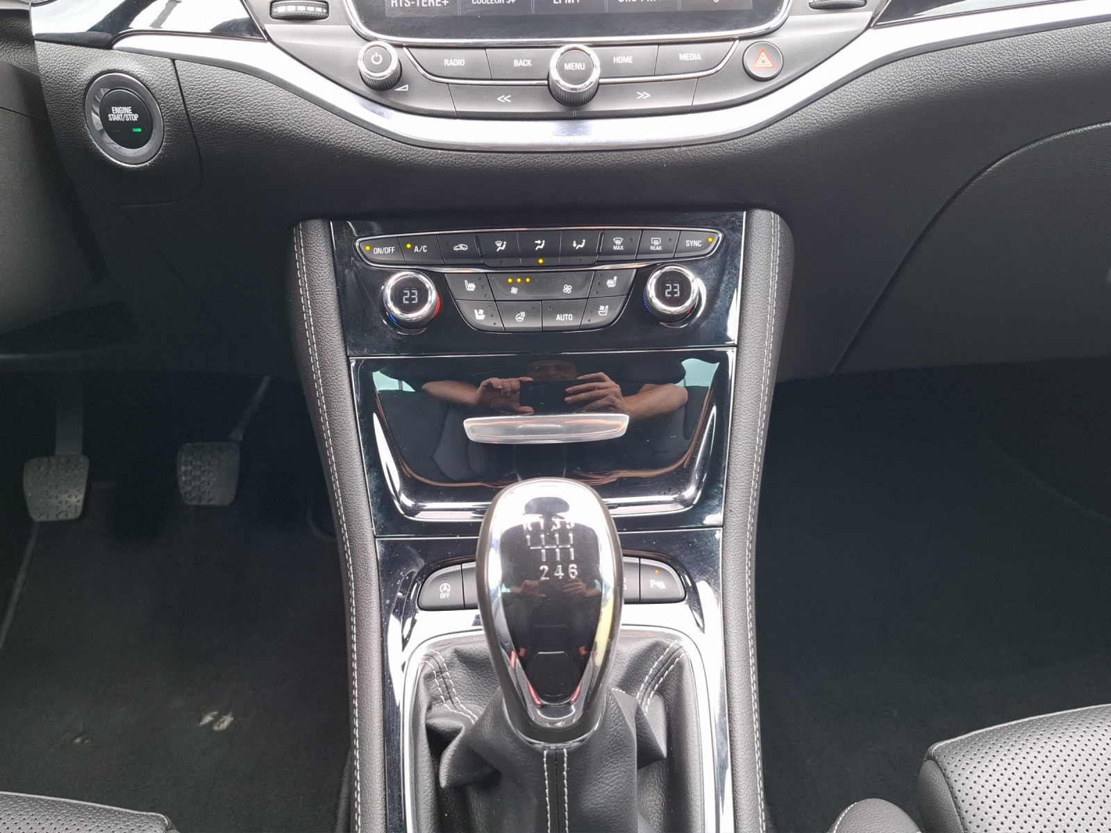 OPEL Astra 1.6 CDTi ecoF Excellence-image-12