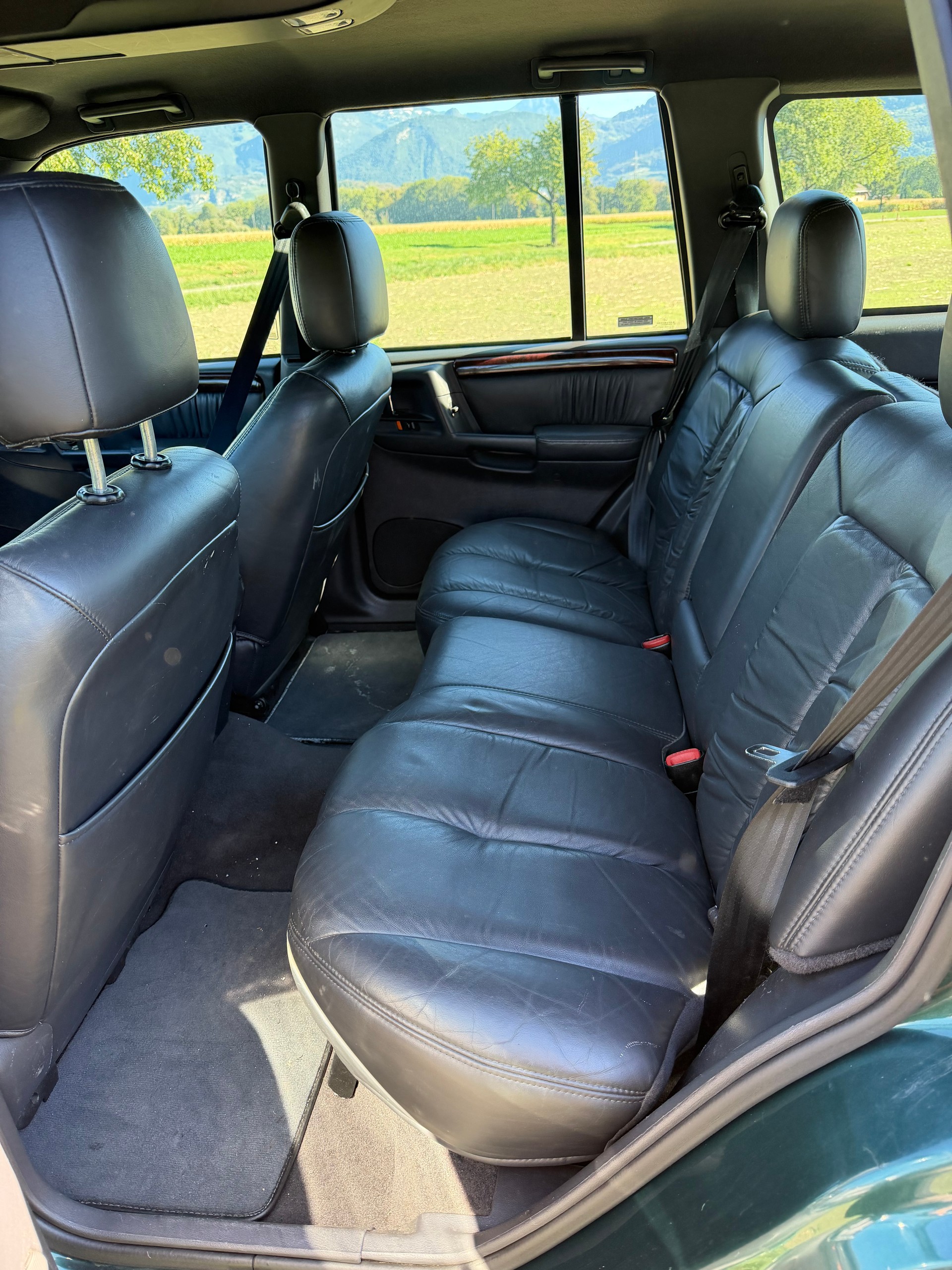 JEEP Grand Cherokee 5.9 Limited LX Automatic-image-7