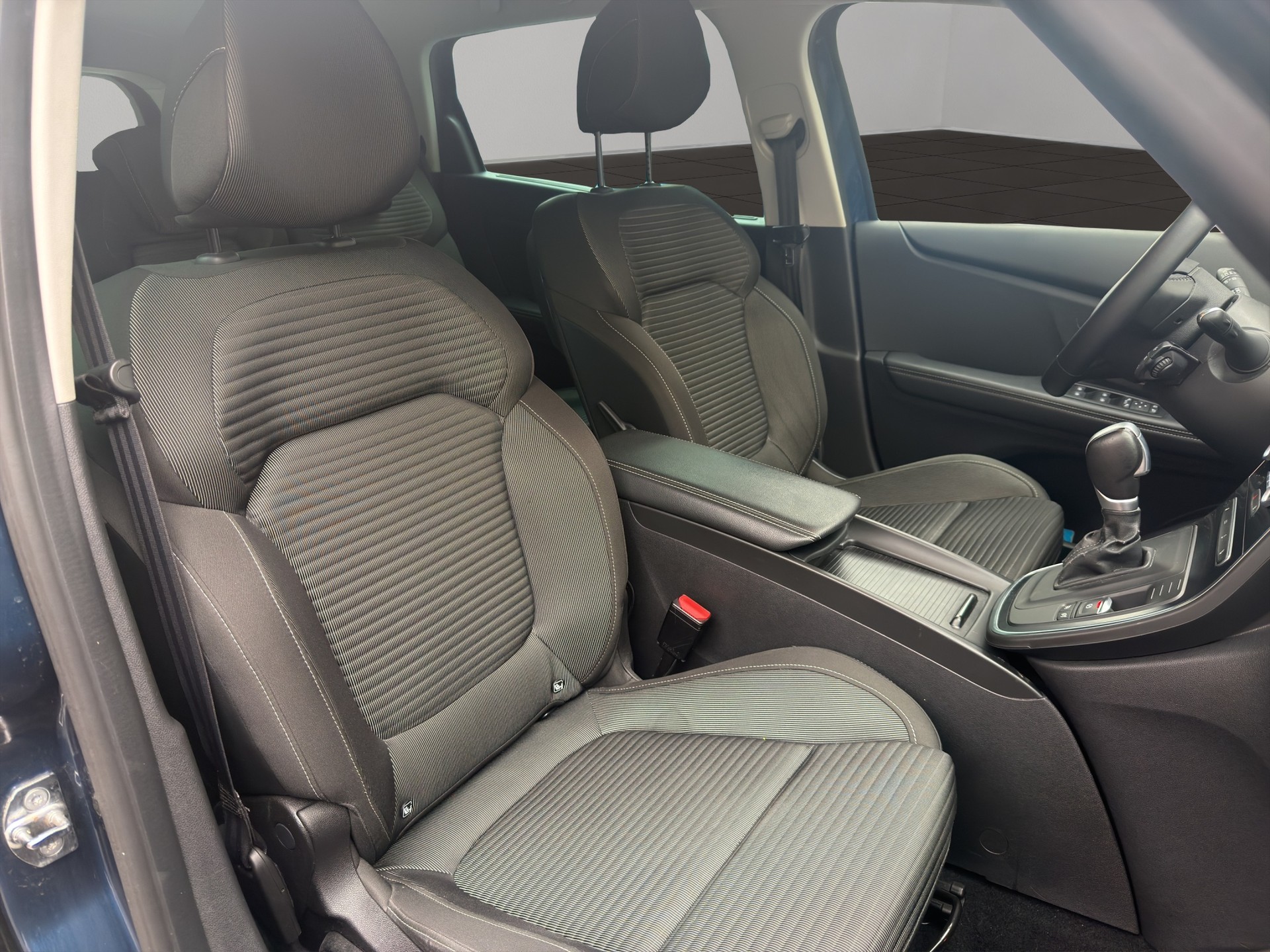 RENAULT Grand Scénic 1.8 dCi Business Line EDC-image-15