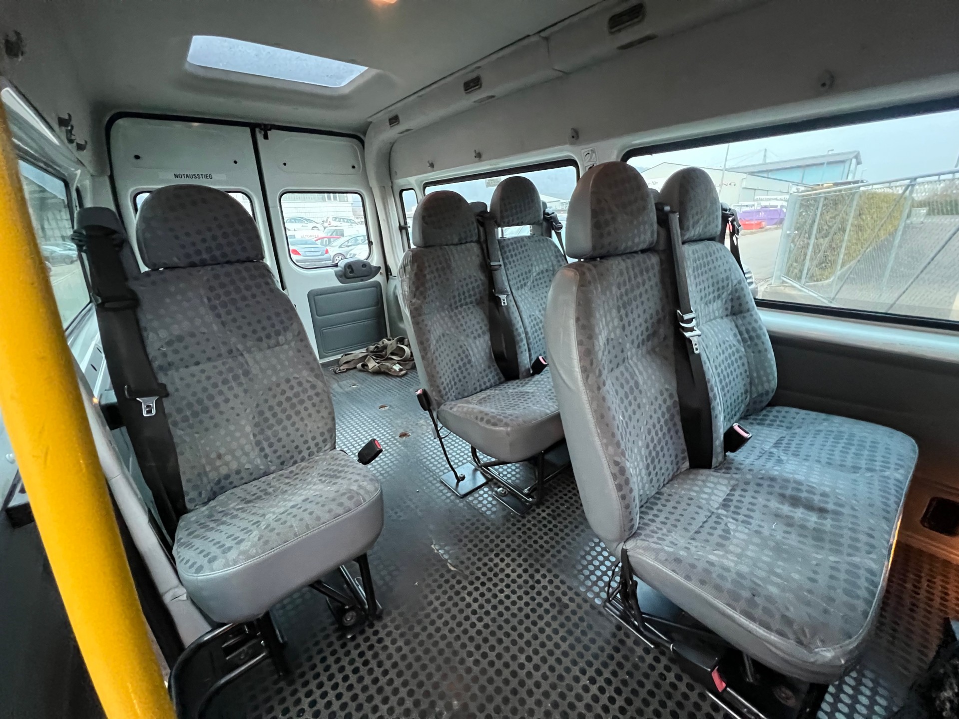 FORD Transit 2.4 TDCi Bus M2 350L Trend 14Pl.-image-9