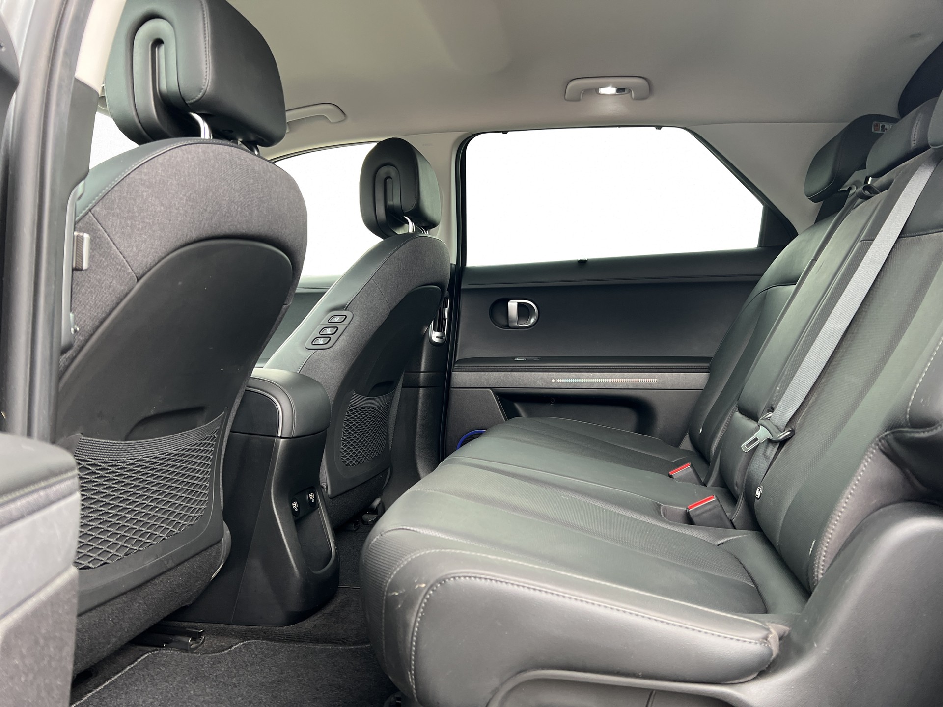 HYUNDAI Ioniq 5 72,6 kWh Vertex 4WD-image-12