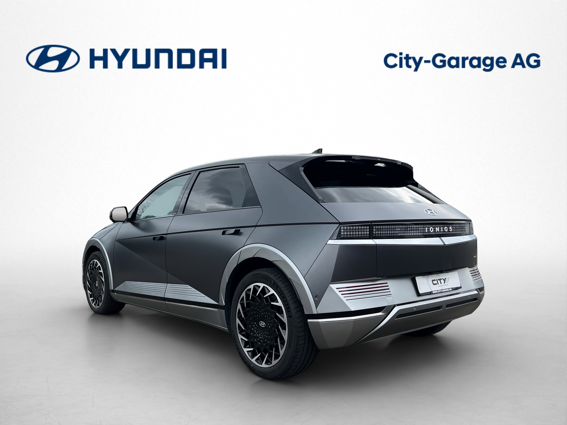HYUNDAI Ioniq 5 72,6 kWh Vertex 4WD-image-1