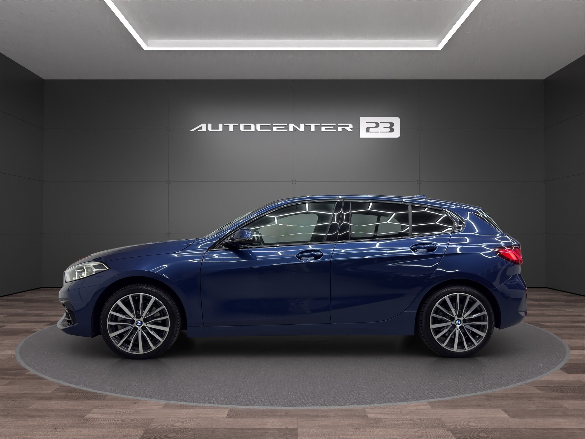 BMW 120d xDrive Steptronic Sport Line-image-1