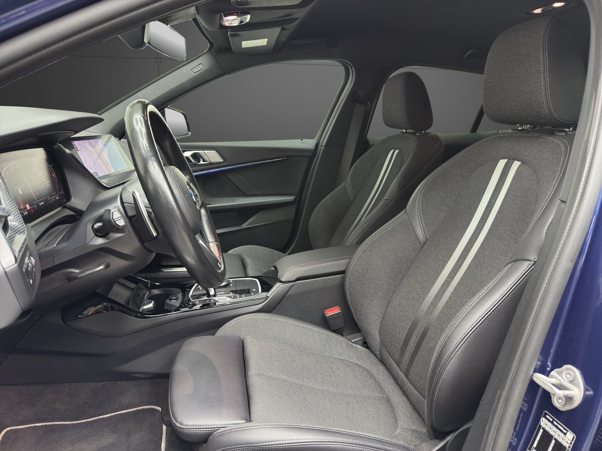 BMW 120d xDrive Steptronic Sport Line-image-8