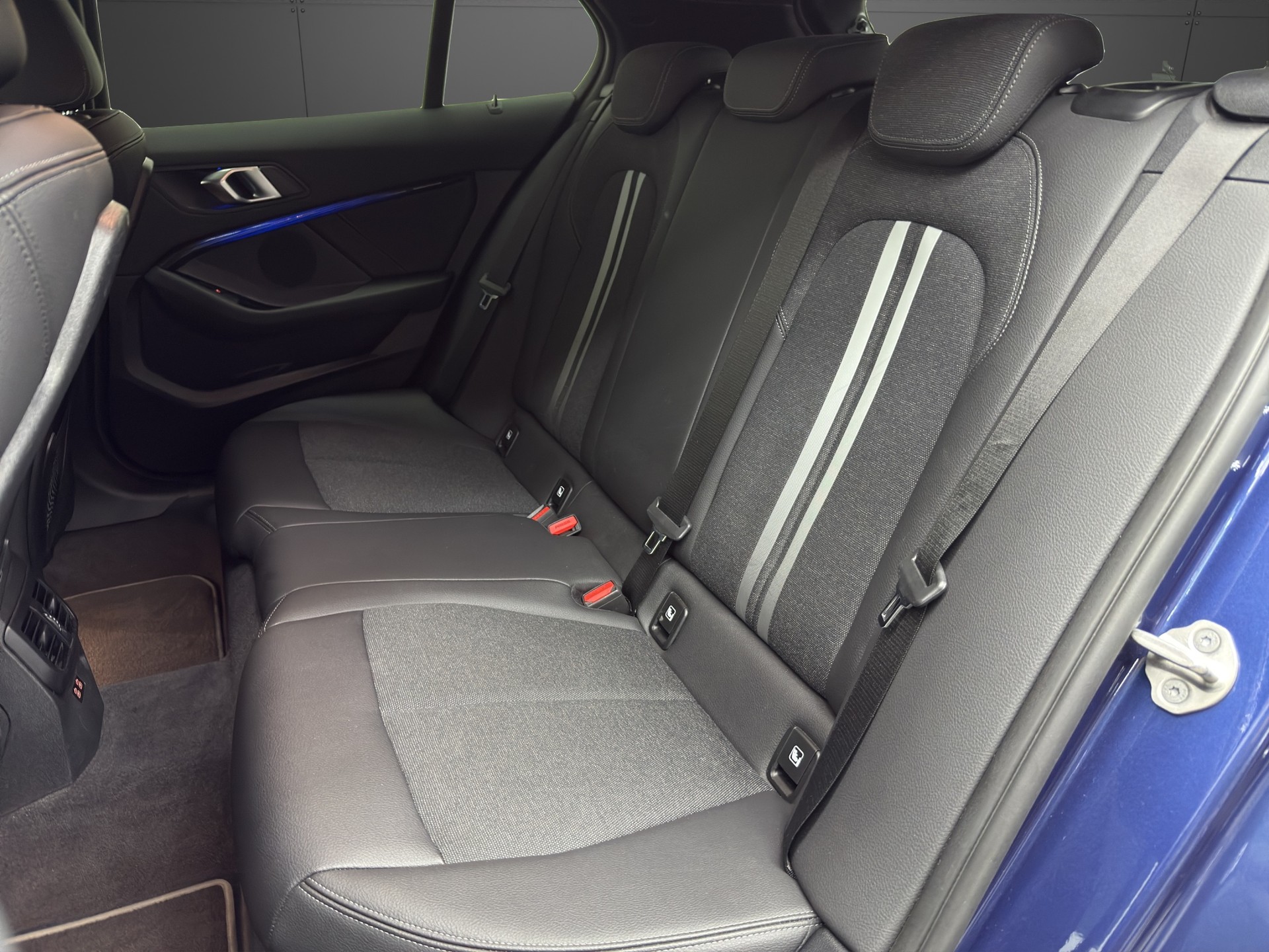 BMW 120d xDrive Steptronic Sport Line-image-11