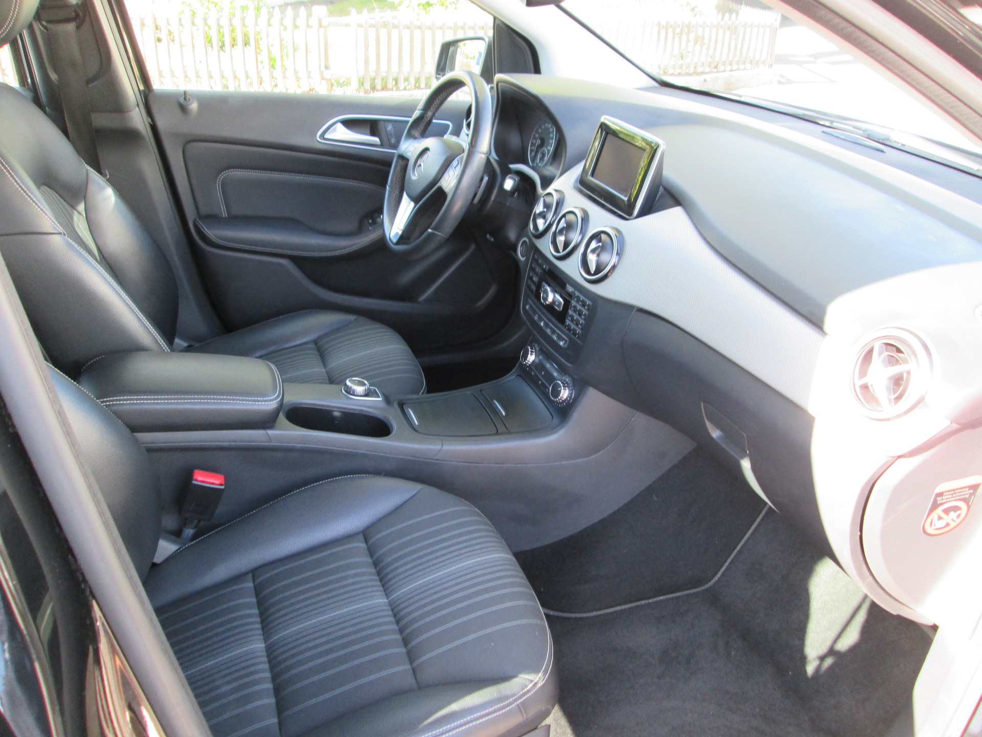 MERCEDES-BENZ B 180 BlueEFFICIENCY Sport-image-11