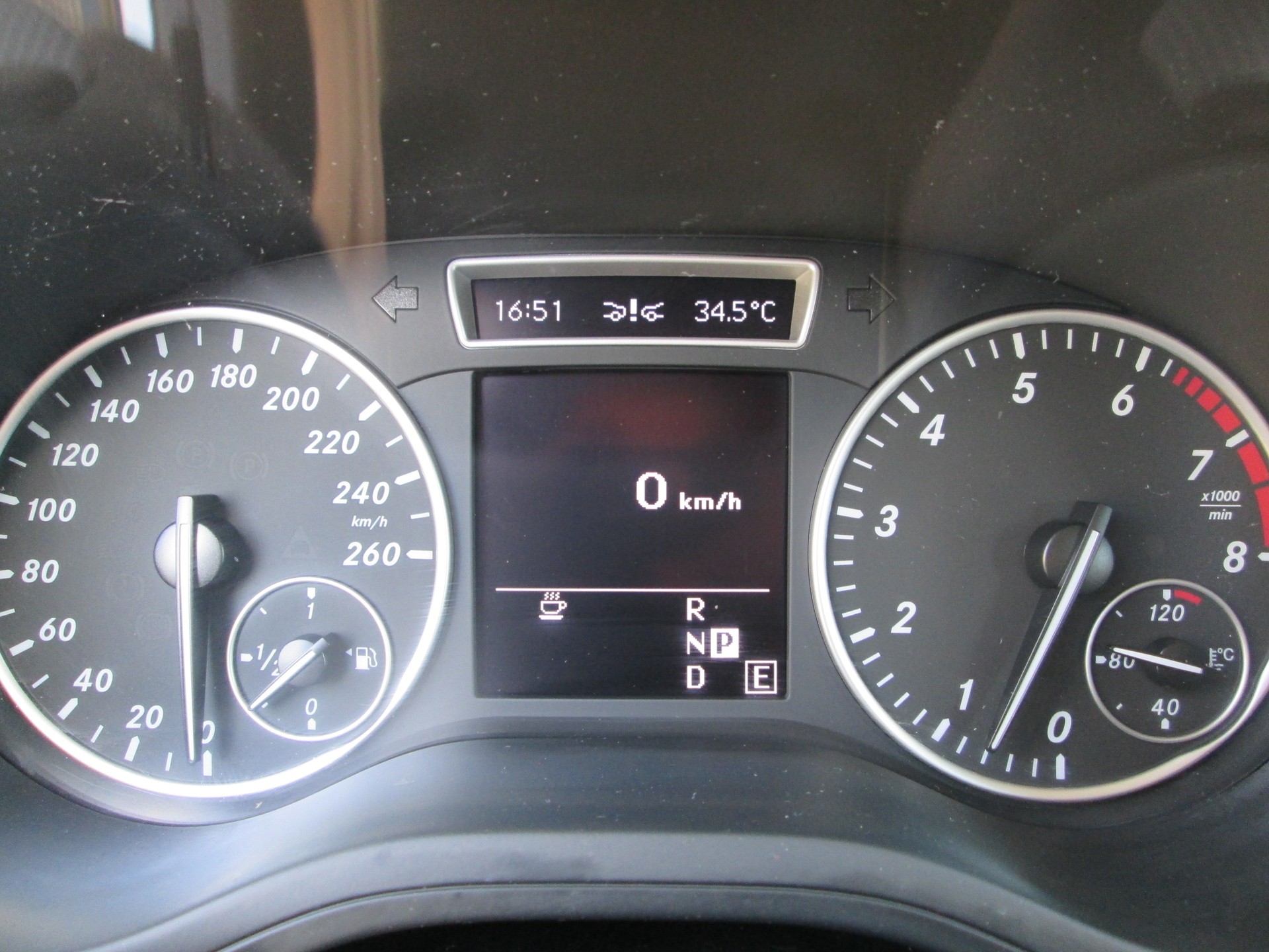 MERCEDES-BENZ B 180 BlueEFFICIENCY Sport-image-12
