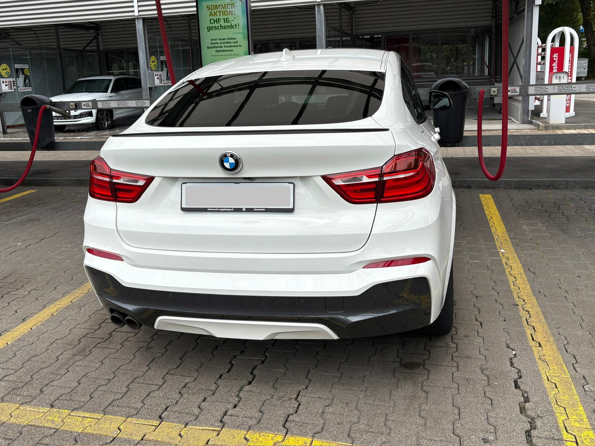 BMW xDrive 35d M Sport Steptronic-image-3