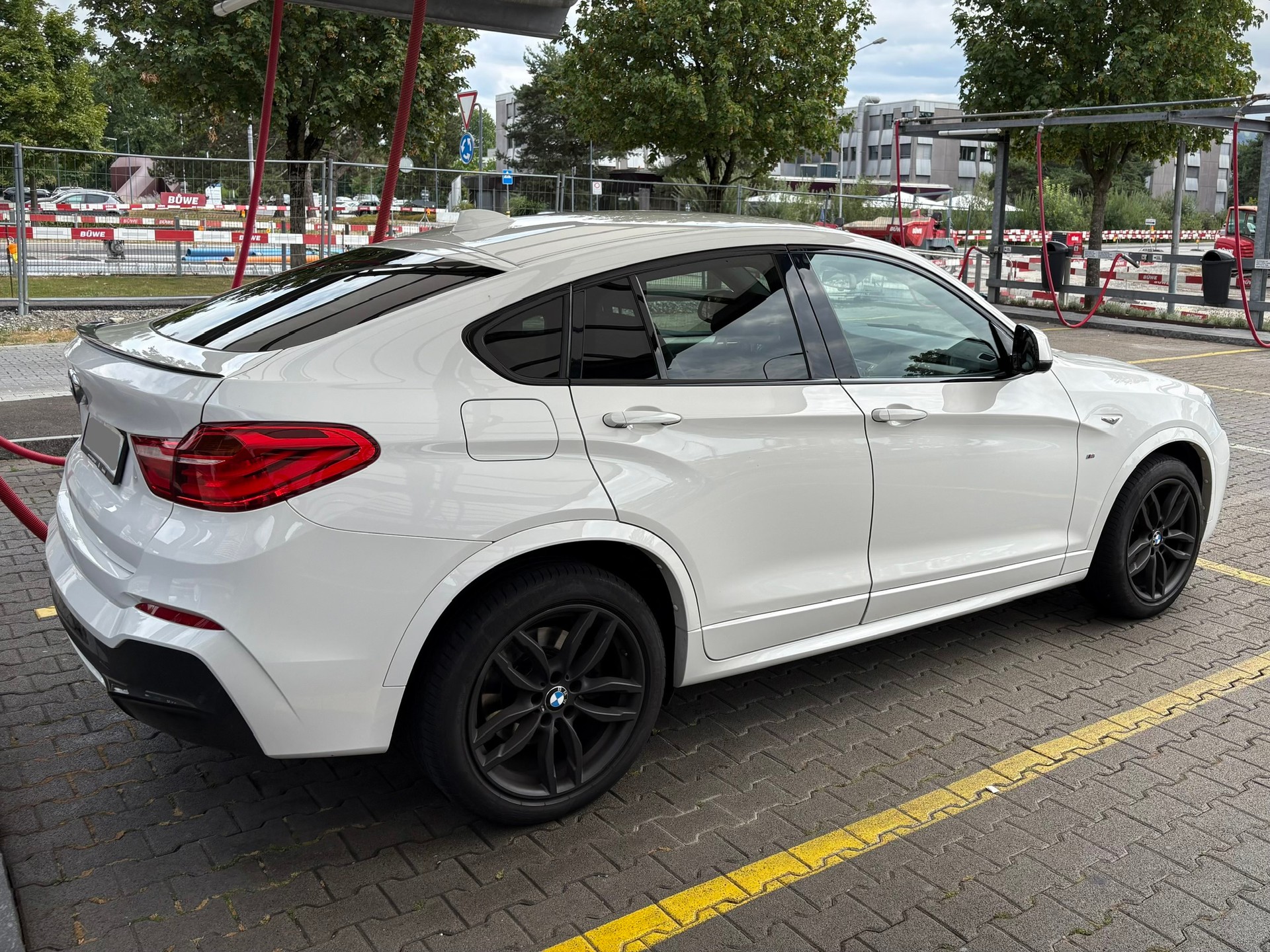 BMW xDrive 35d M Sport Steptronic-image-2