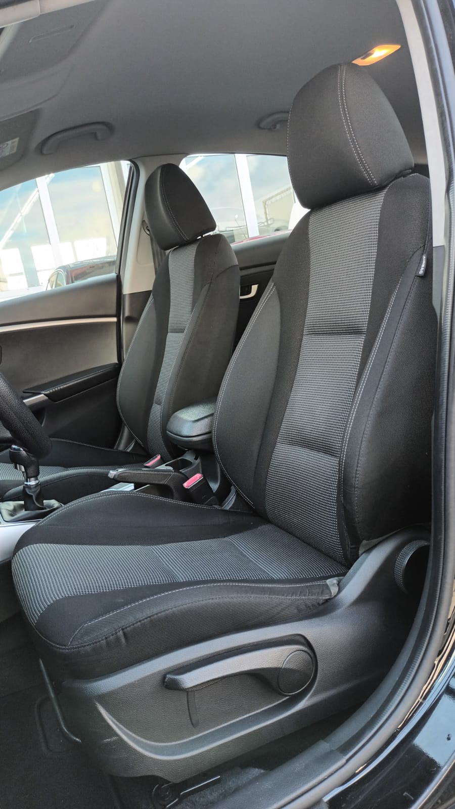 HYUNDAI i30 1.6 GDi Pica-image-11