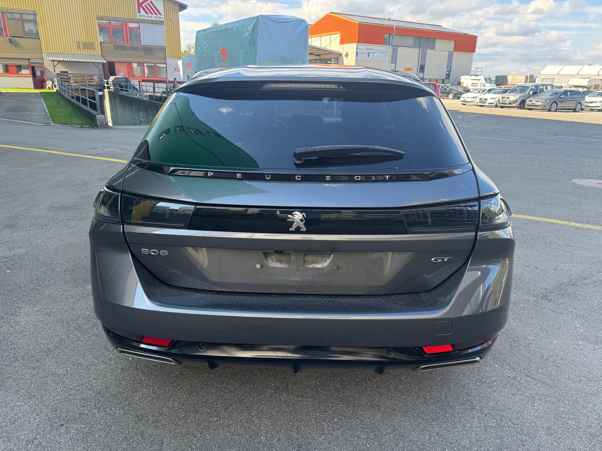 PEUGEOT 508 SW 1.5 Blue HDi GT Pack EAT8-image-4