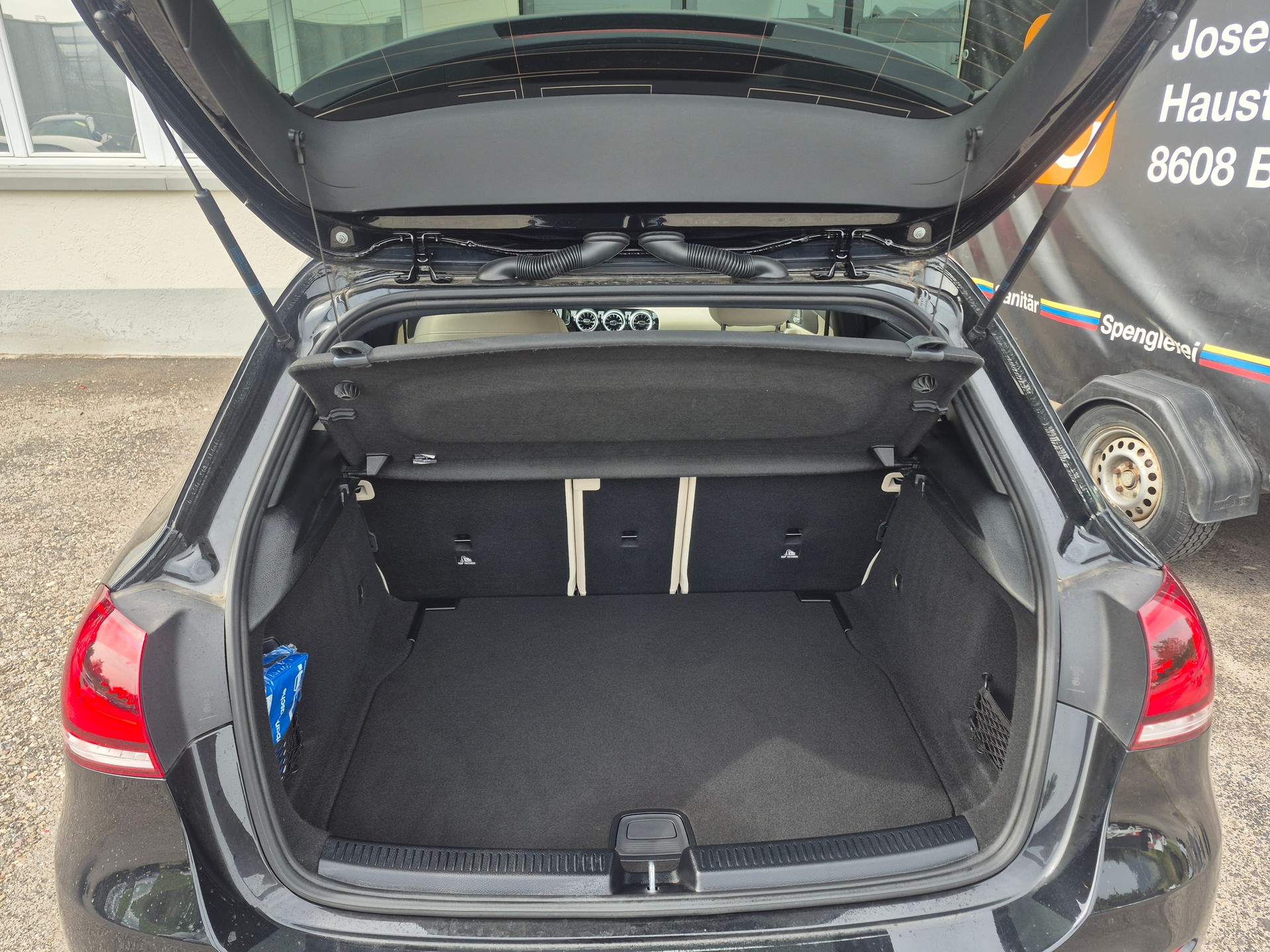 MERCEDES-BENZ A 200-image-15