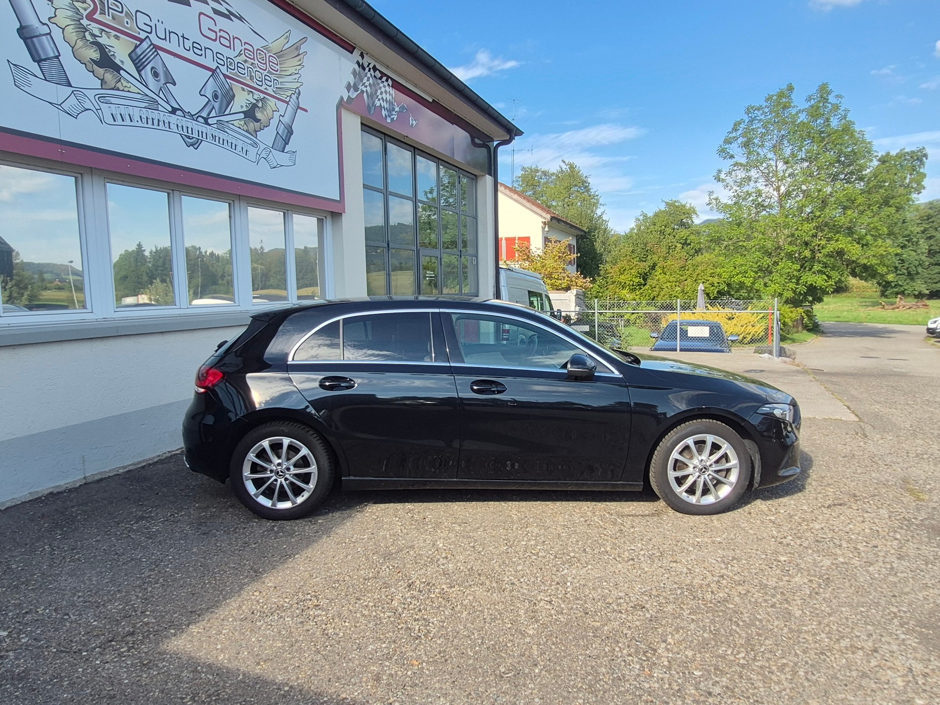 MERCEDES-BENZ A 200-image-2