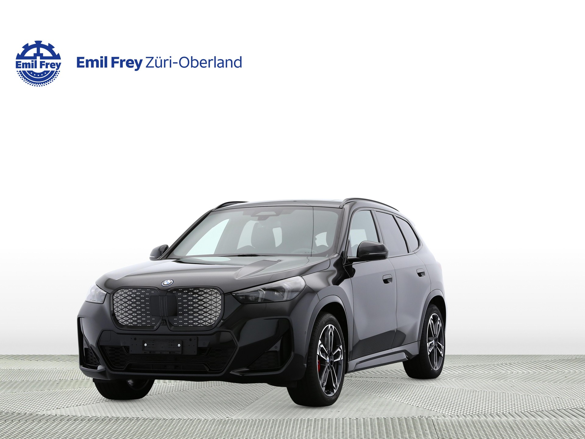 BMW iX1 30 xDrive-image-0