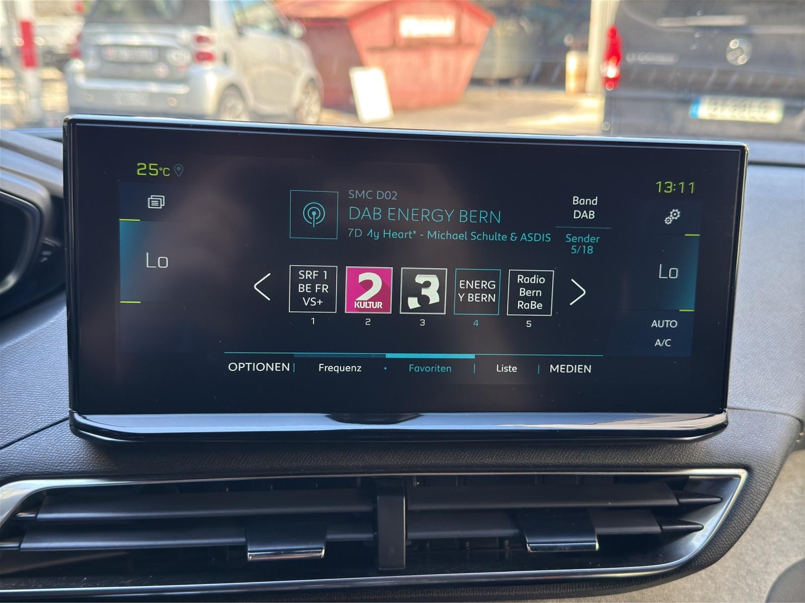 PEUGEOT 3008 1.6 Plug-in Hybrid GT-image-7