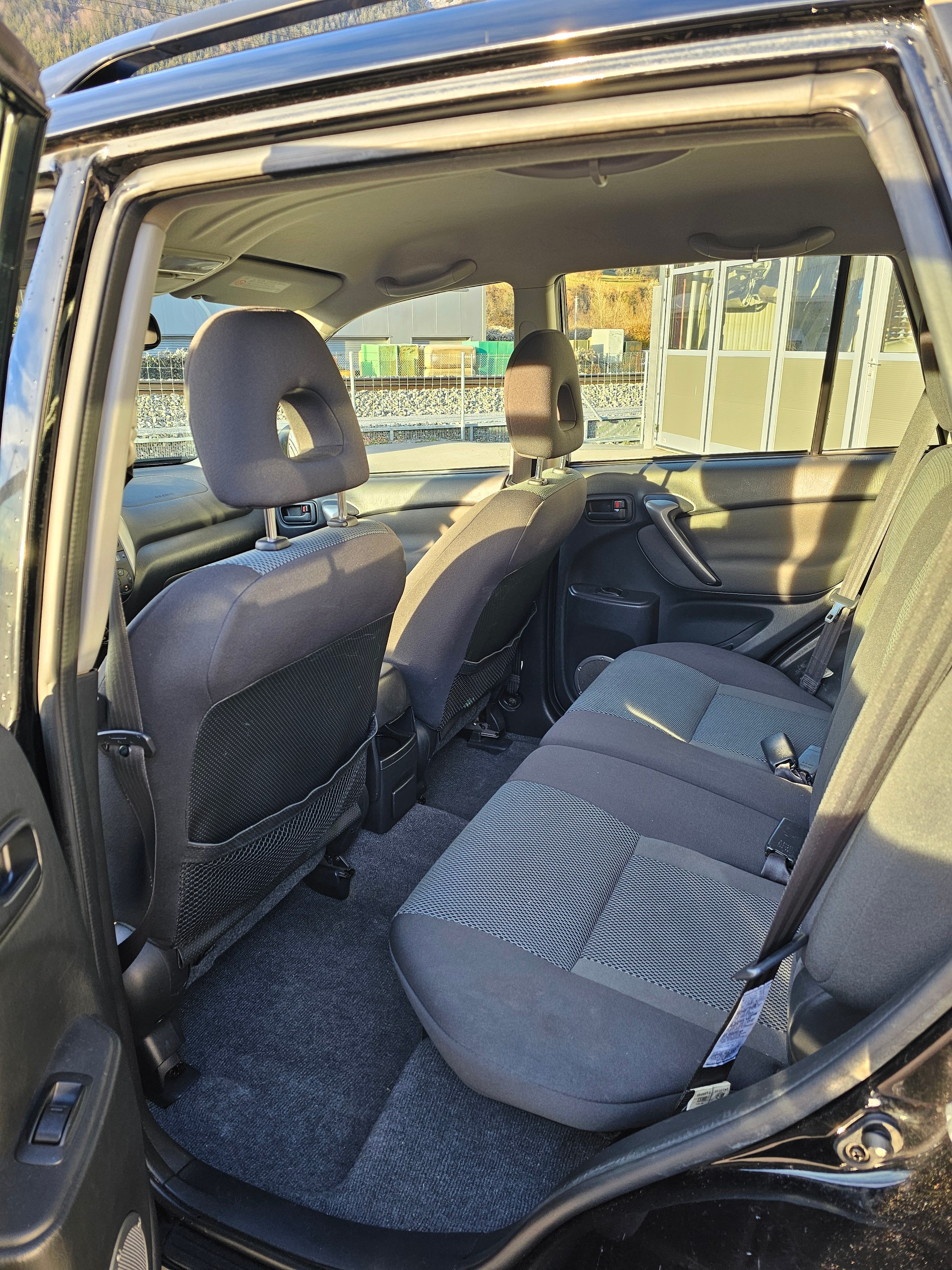 TOYOTA RAV-4 2.0 16V Linea Sol-image-9