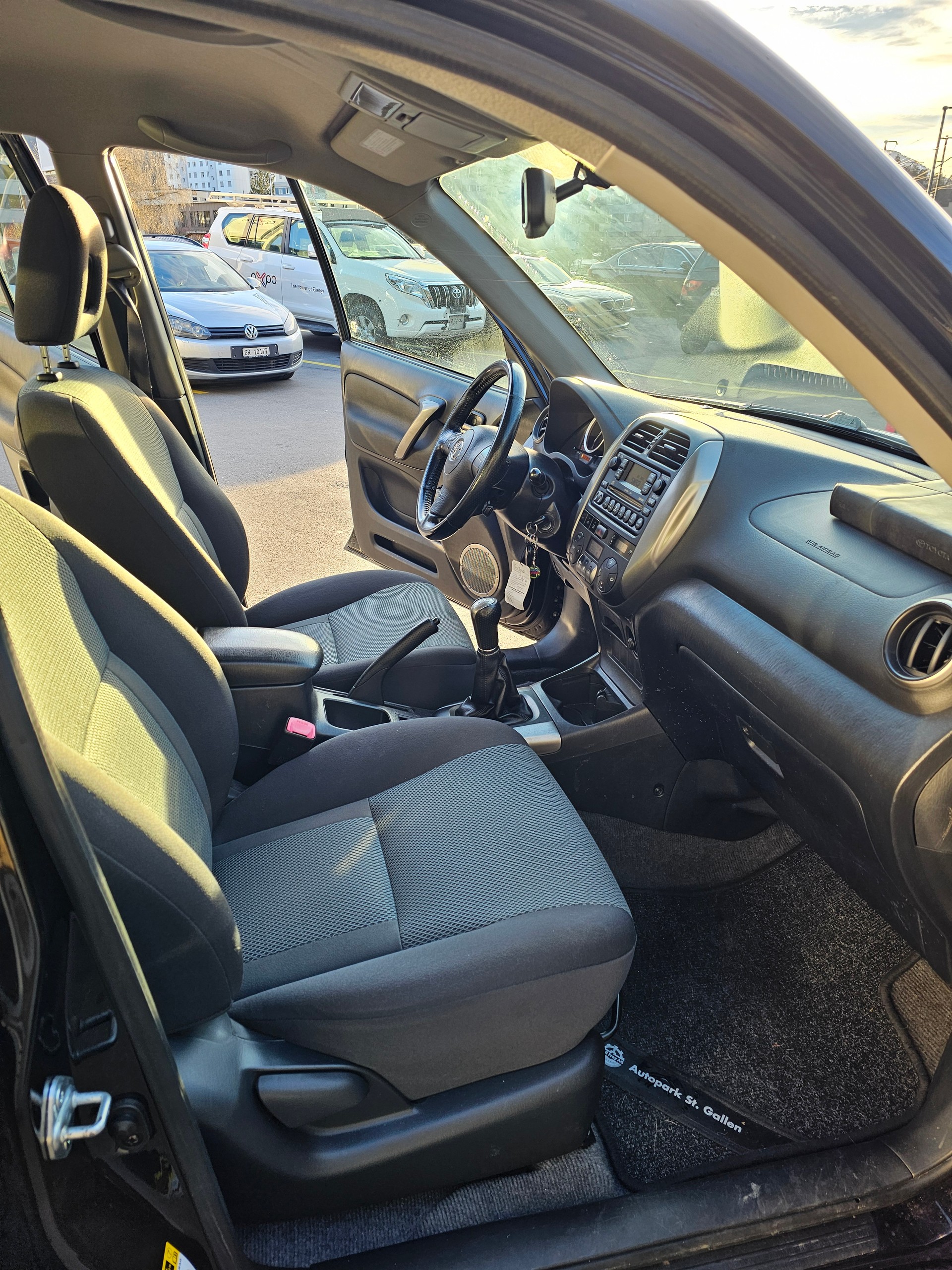 TOYOTA RAV-4 2.0 16V Linea Sol-image-12