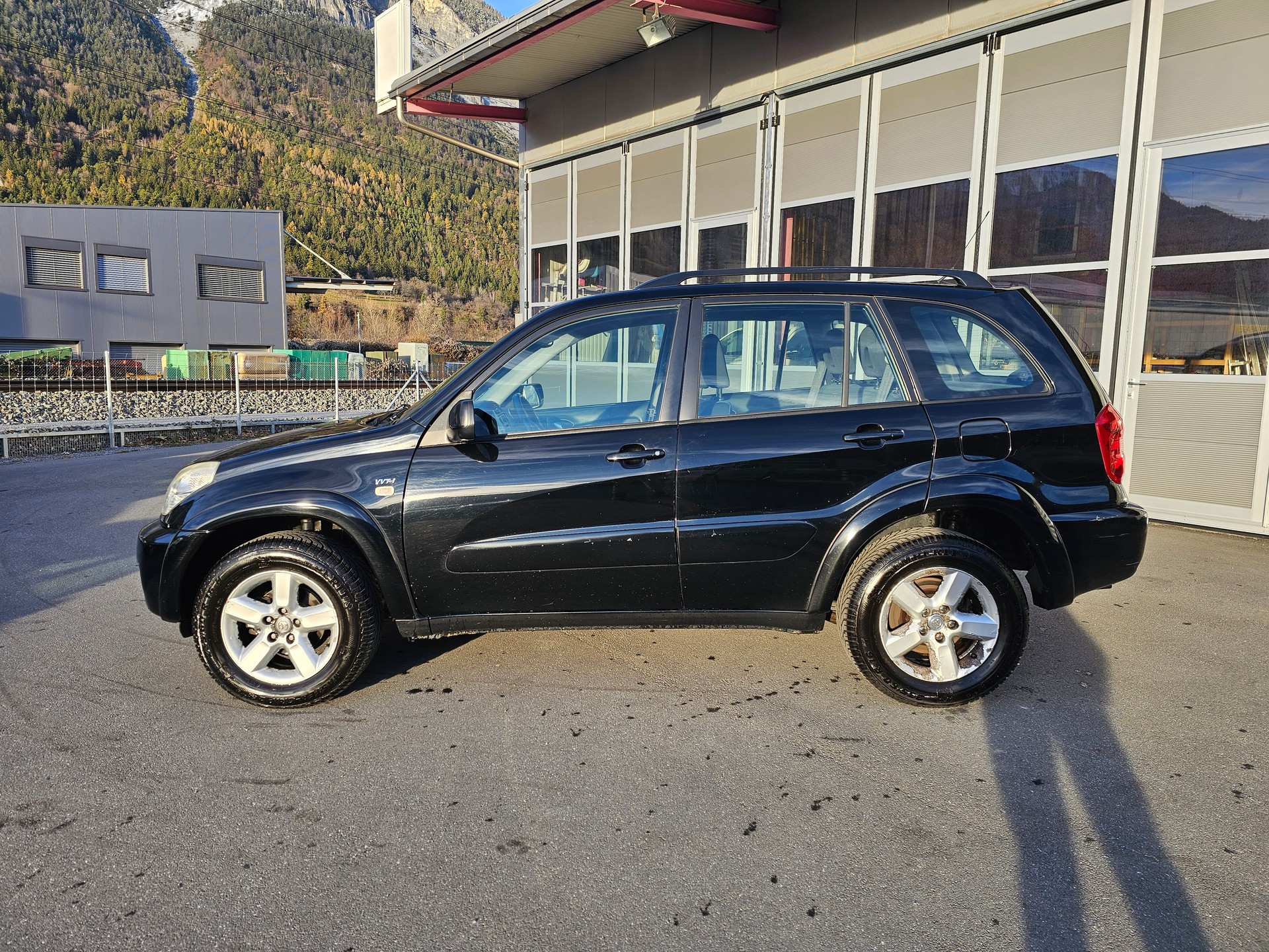 TOYOTA RAV-4 2.0 16V Linea Sol-image-1