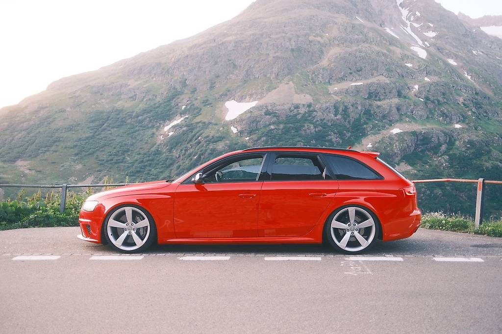 AUDI RS4 Avant 4.2 FSI V8 quattro S-tronic-image-1