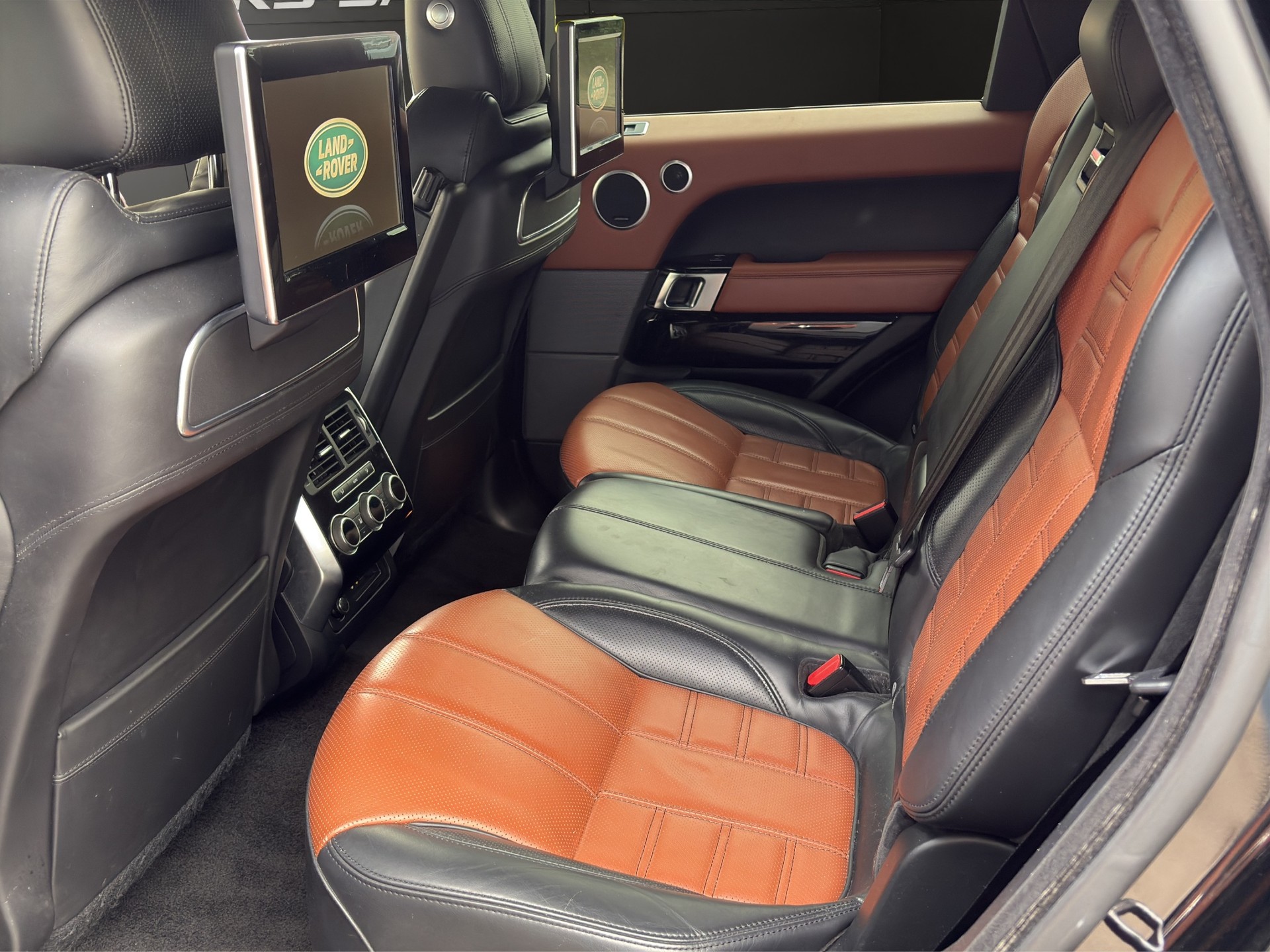 LAND ROVER Range Rover Sport 3.0 SDV6 Autobiography Automatic-image-19