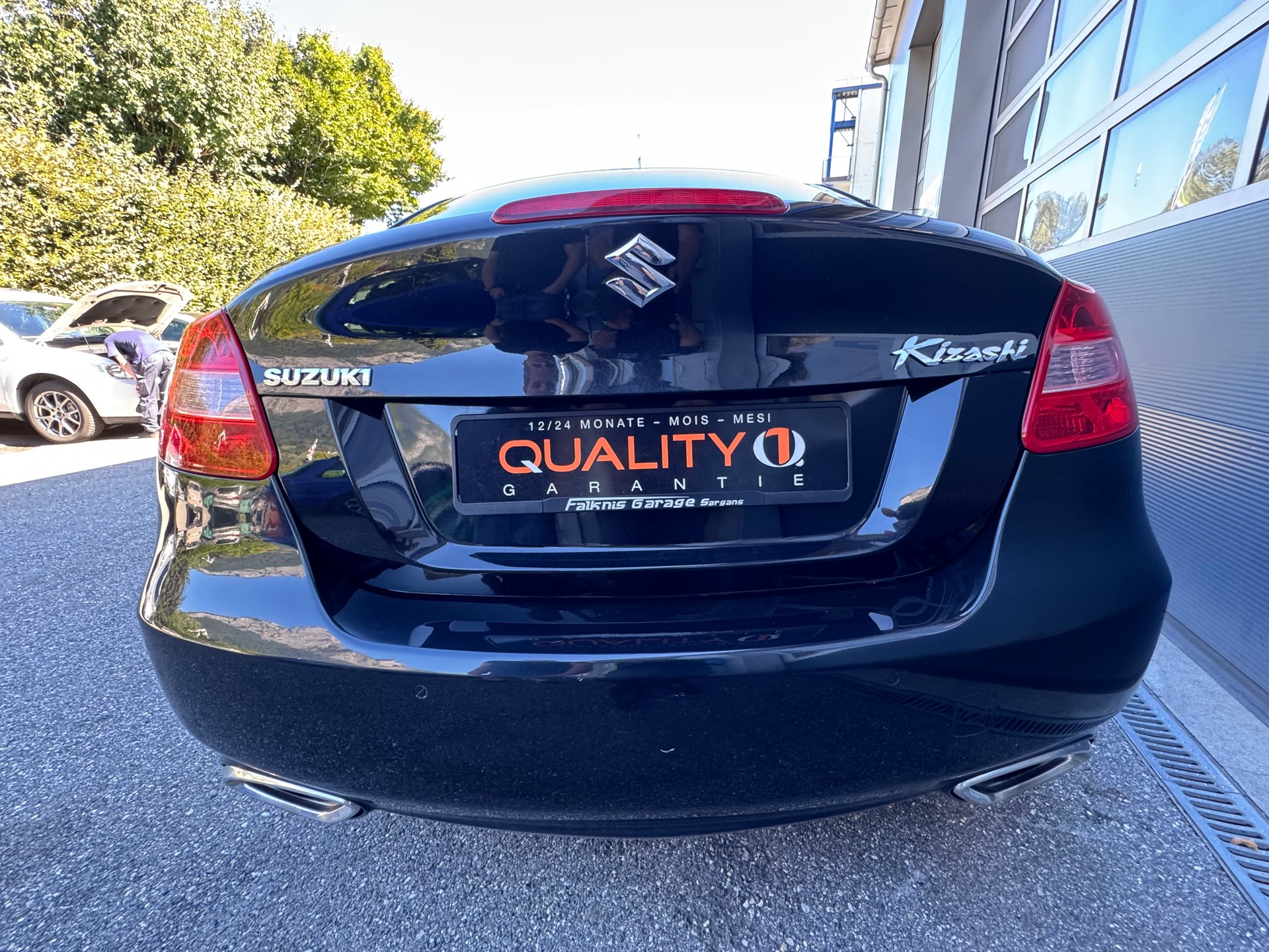 SUZUKI Kizashi 2.4 GL Top 4WD CVT-image-9