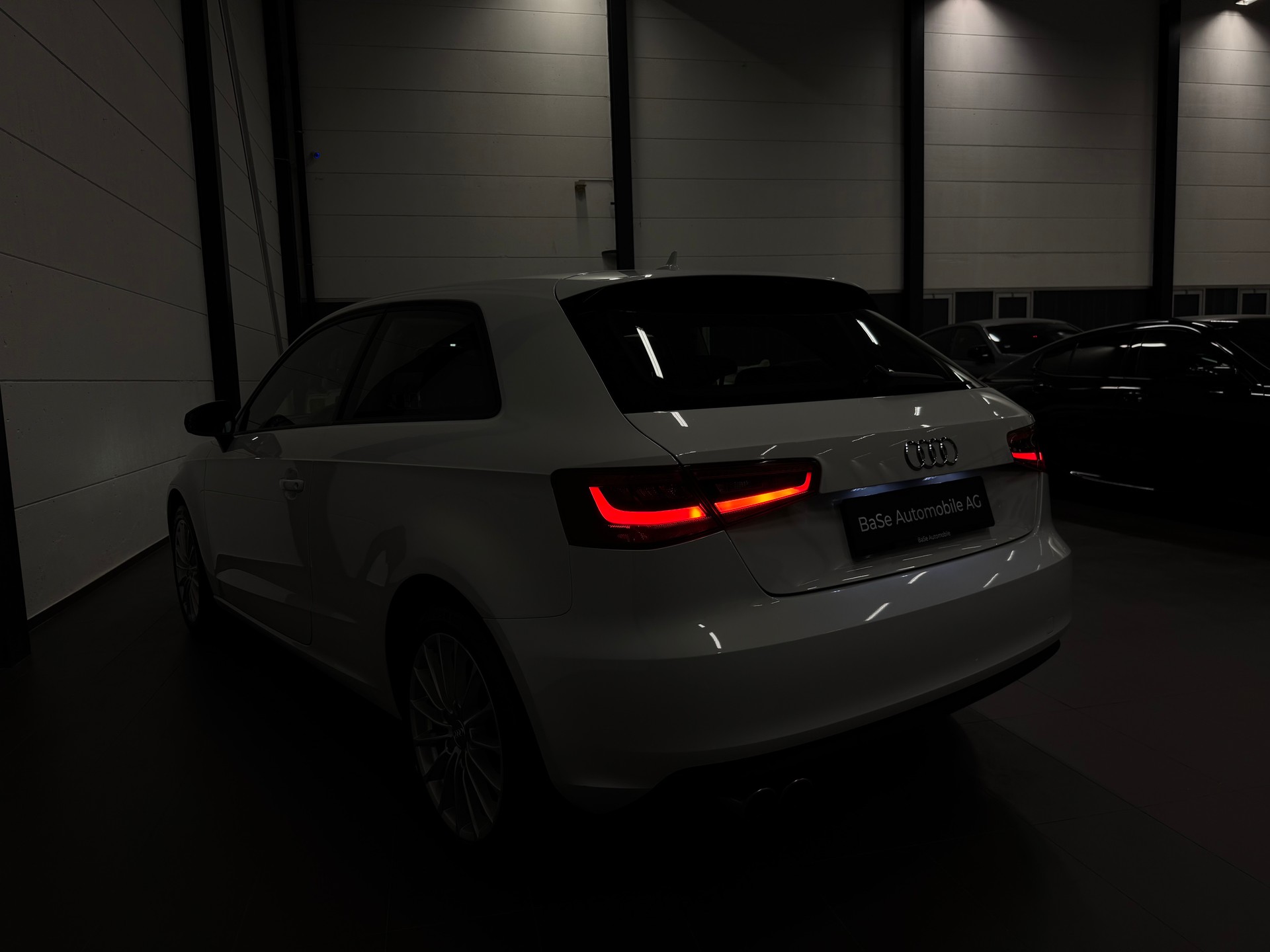 AUDI A3 1.8 TFSI Ambition S-tronic-image-15