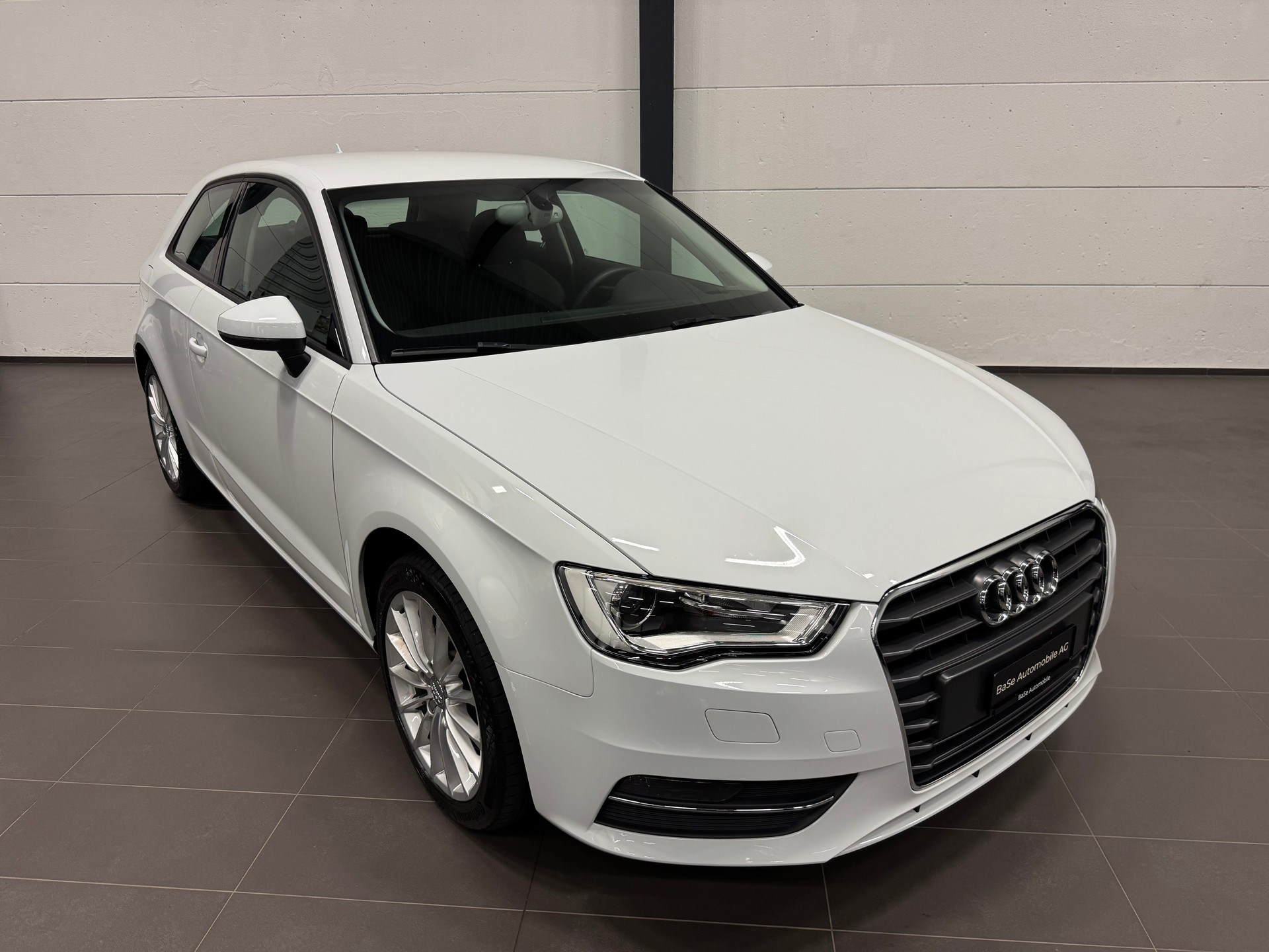 AUDI A3 1.8 TFSI Ambition S-tronic-image-5