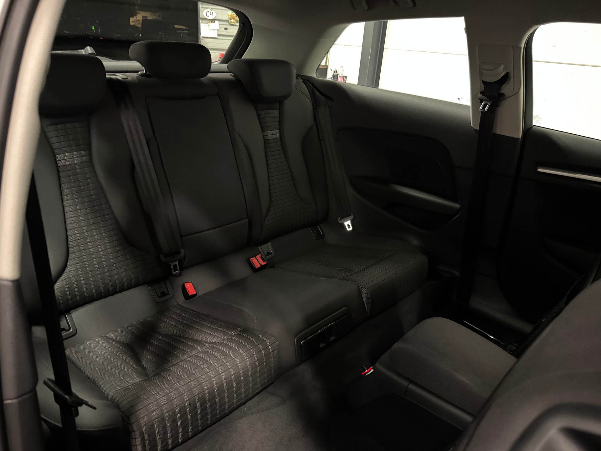 AUDI A3 1.8 TFSI Ambition S-tronic-image-23