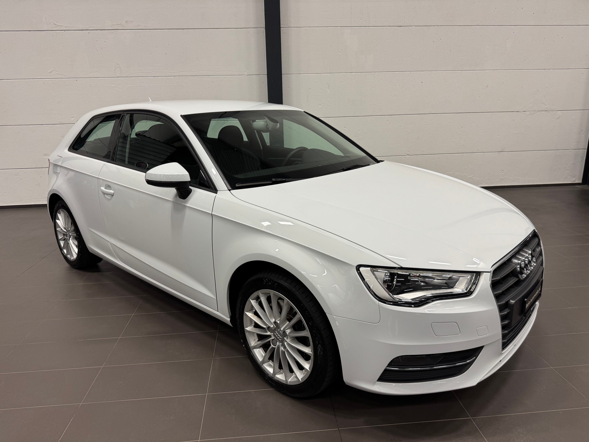 AUDI A3 1.8 TFSI Ambition S-tronic-image-1