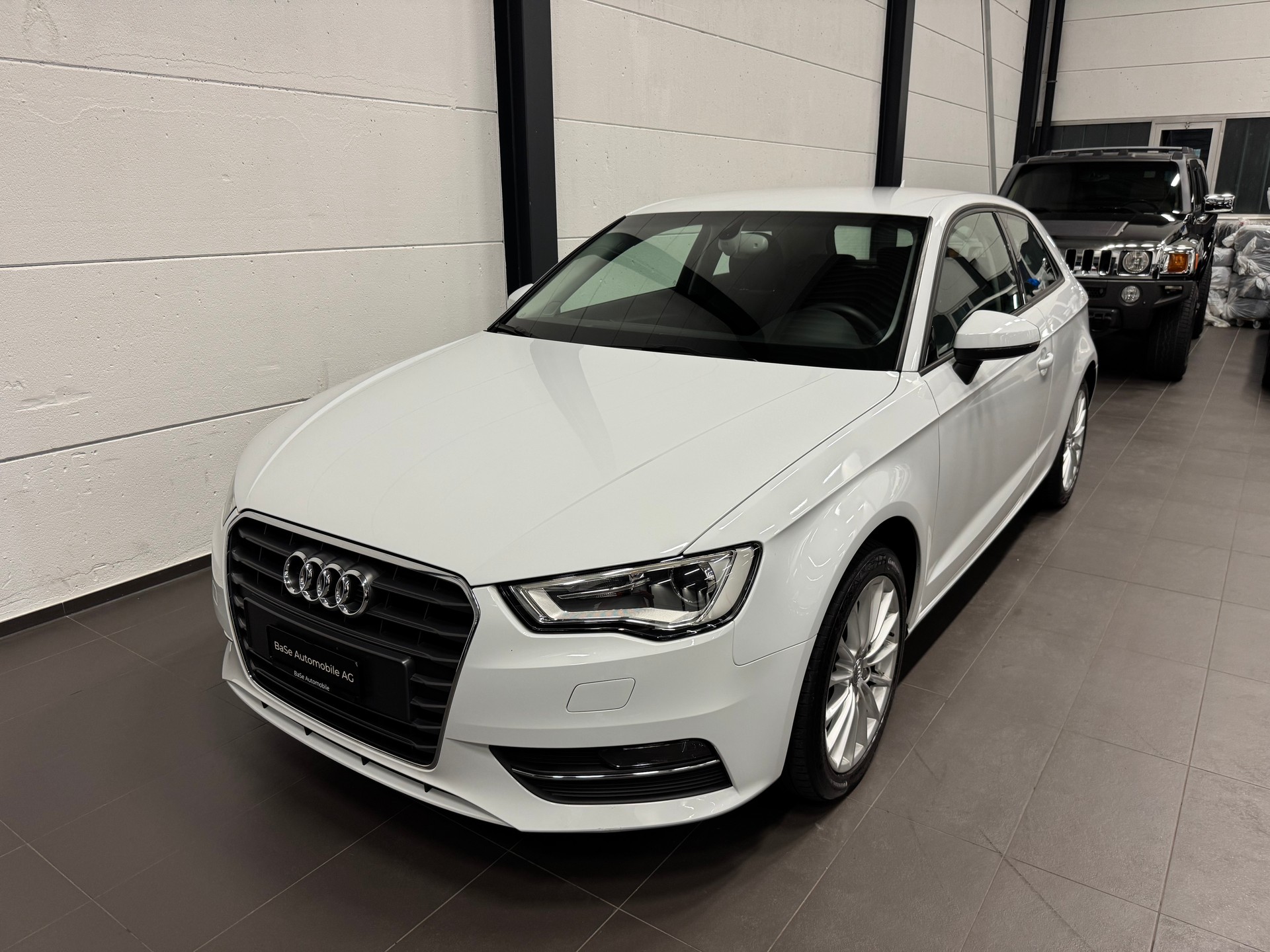 AUDI A3 1.8 TFSI Ambition S-tronic-image-2