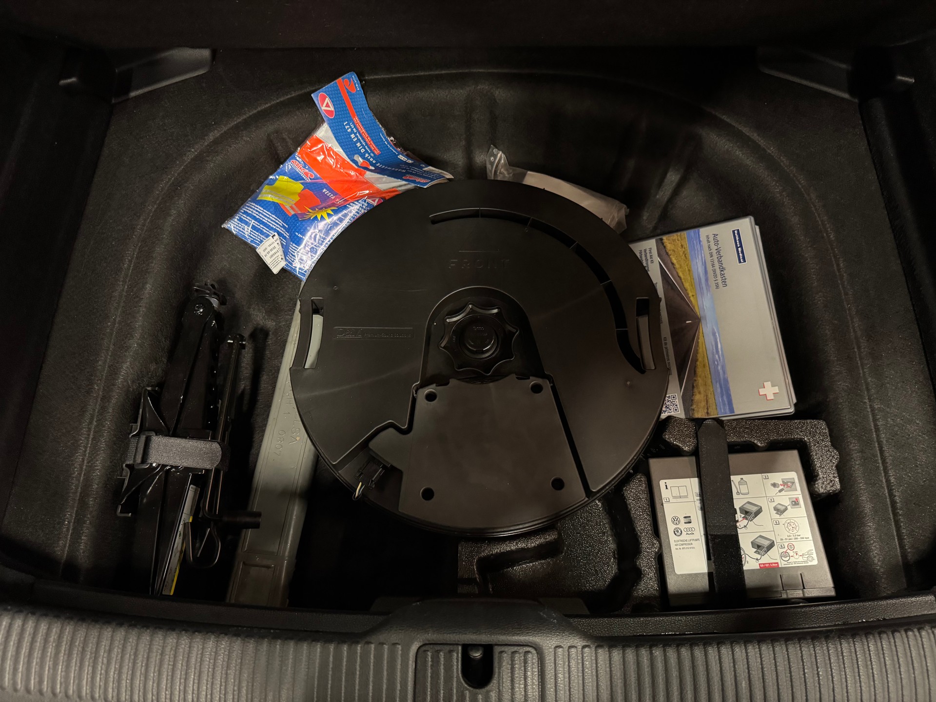 AUDI A3 1.8 TFSI Ambition S-tronic-image-25